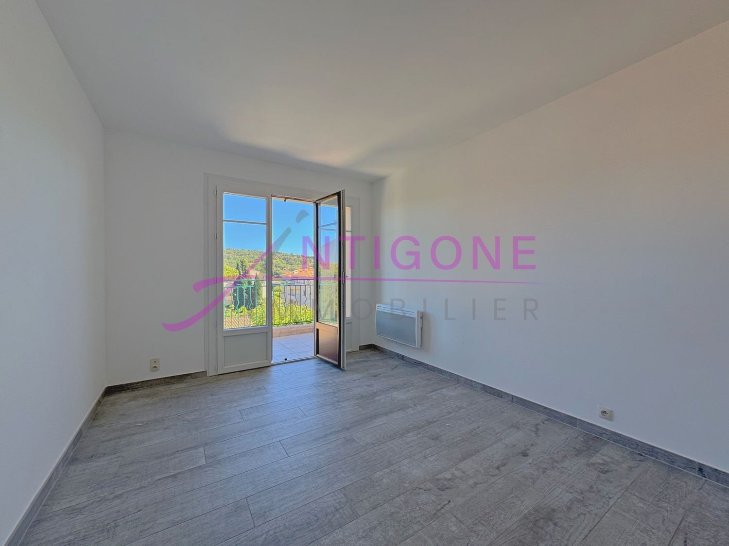 Appartement à louer, 18m², Sanary-sur-Mer