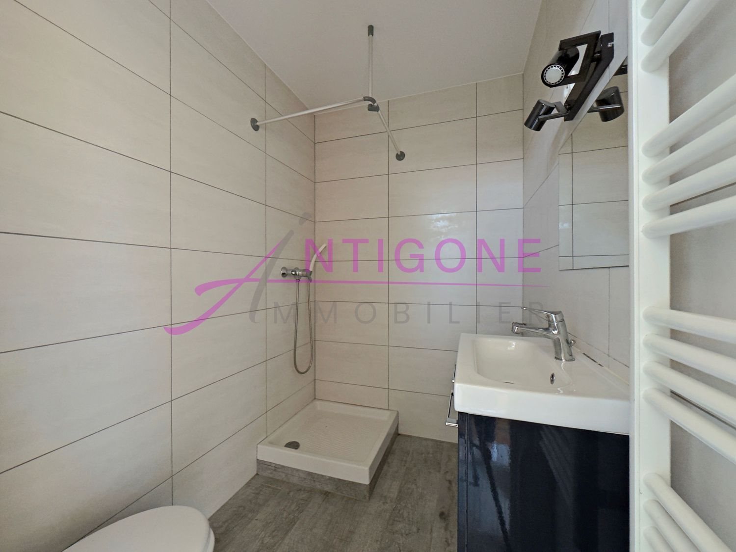 Appartement à louer, 18m², Sanary-sur-Mer