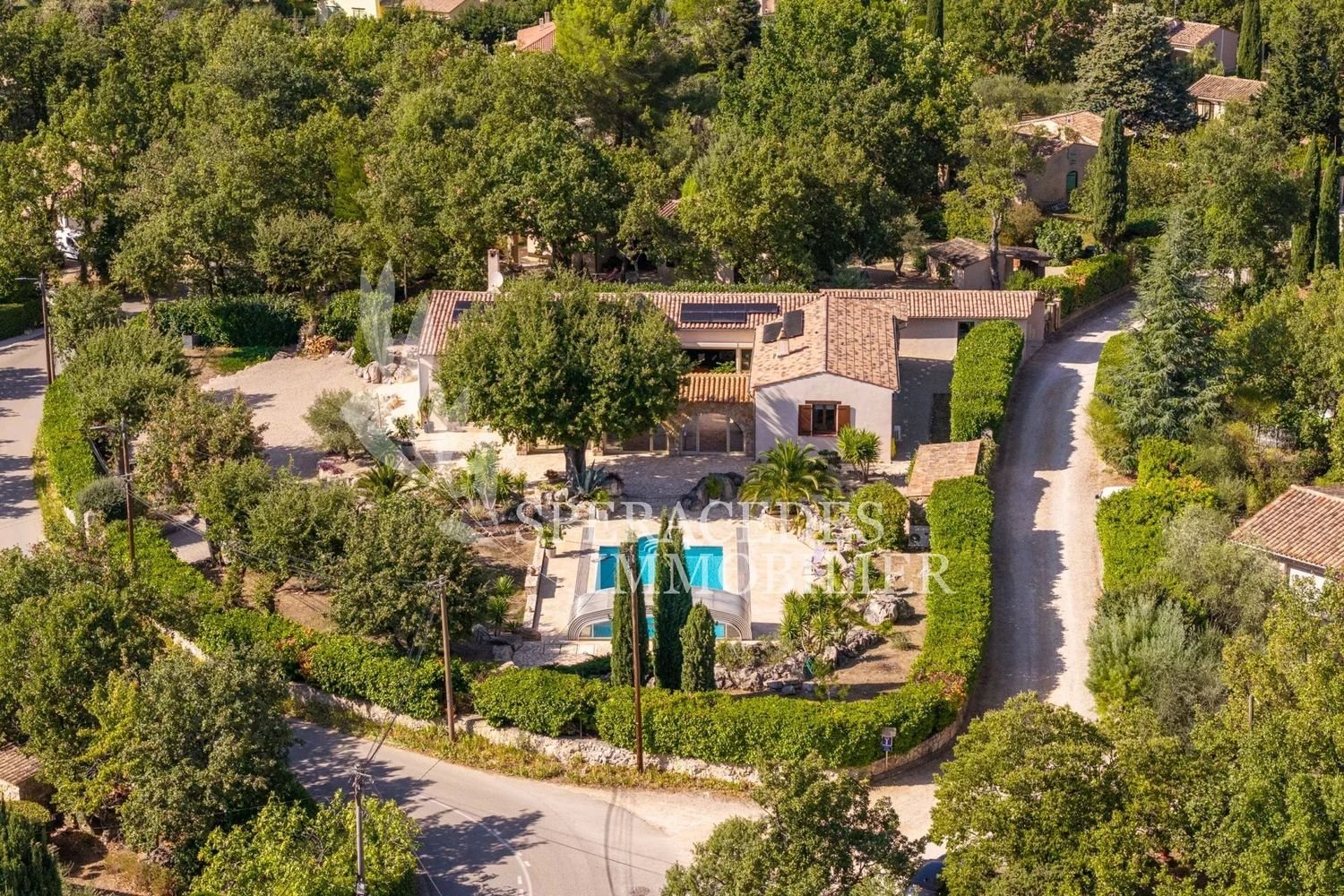 Maison à vendre, 248m², Saint-Cézaire-sur-Siagne