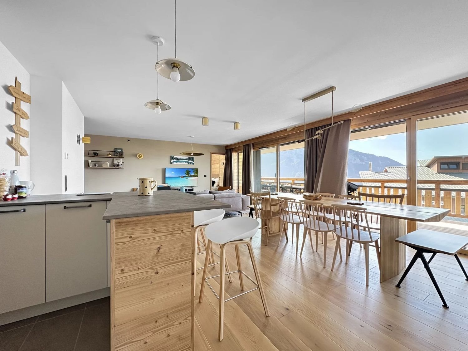 Appartement à louer, 114m², Arâches-la-Frasse (Les Carroz d'Arâches)