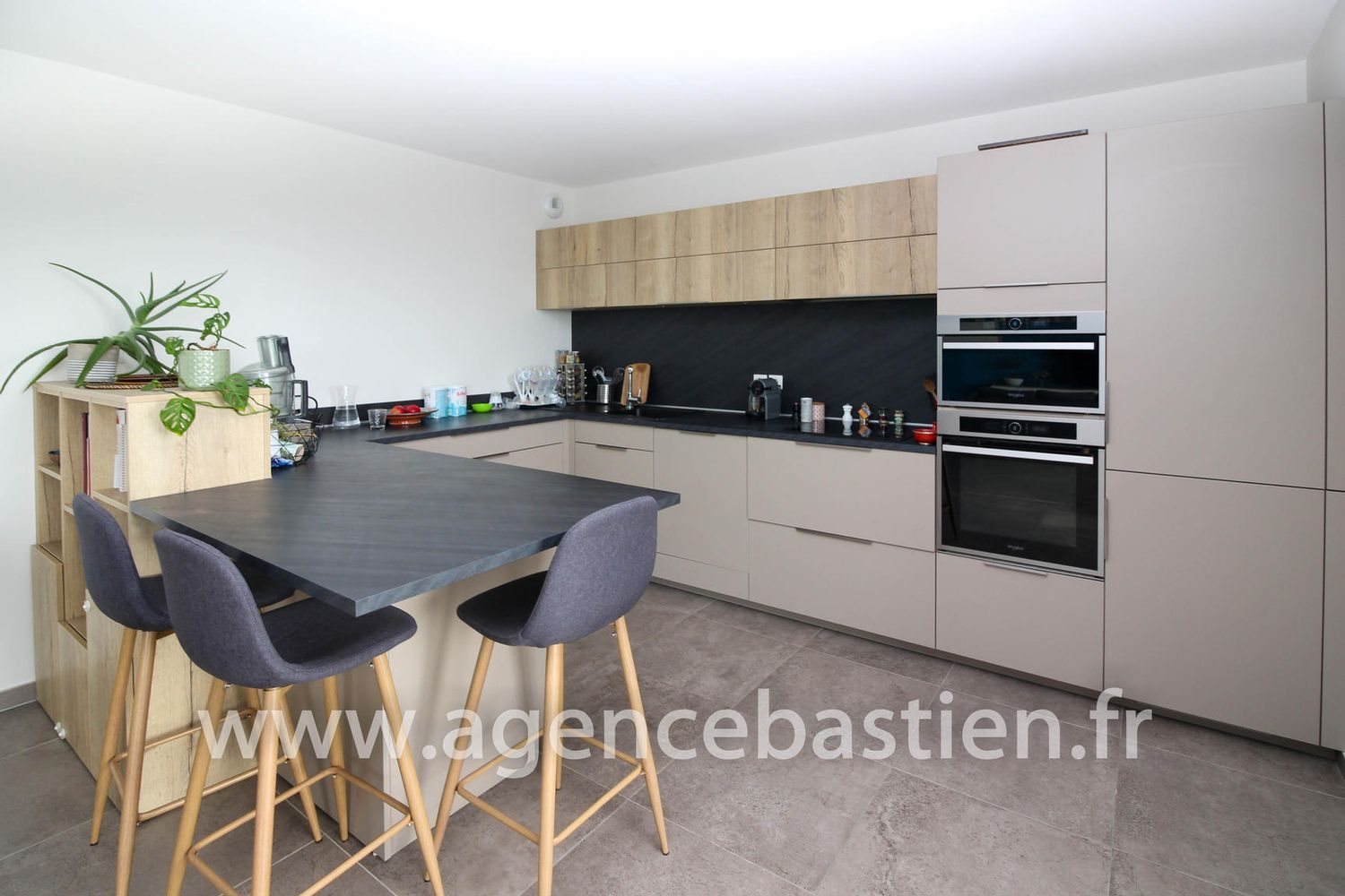 Appartement à vendre, 110m², Cessy