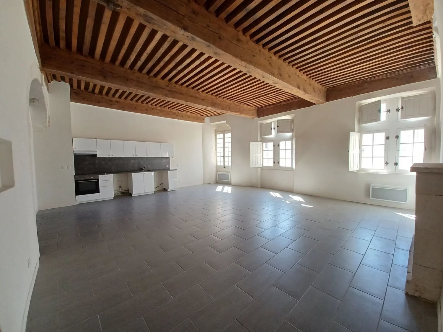Appartement à louer, 105m², Beaucaire
