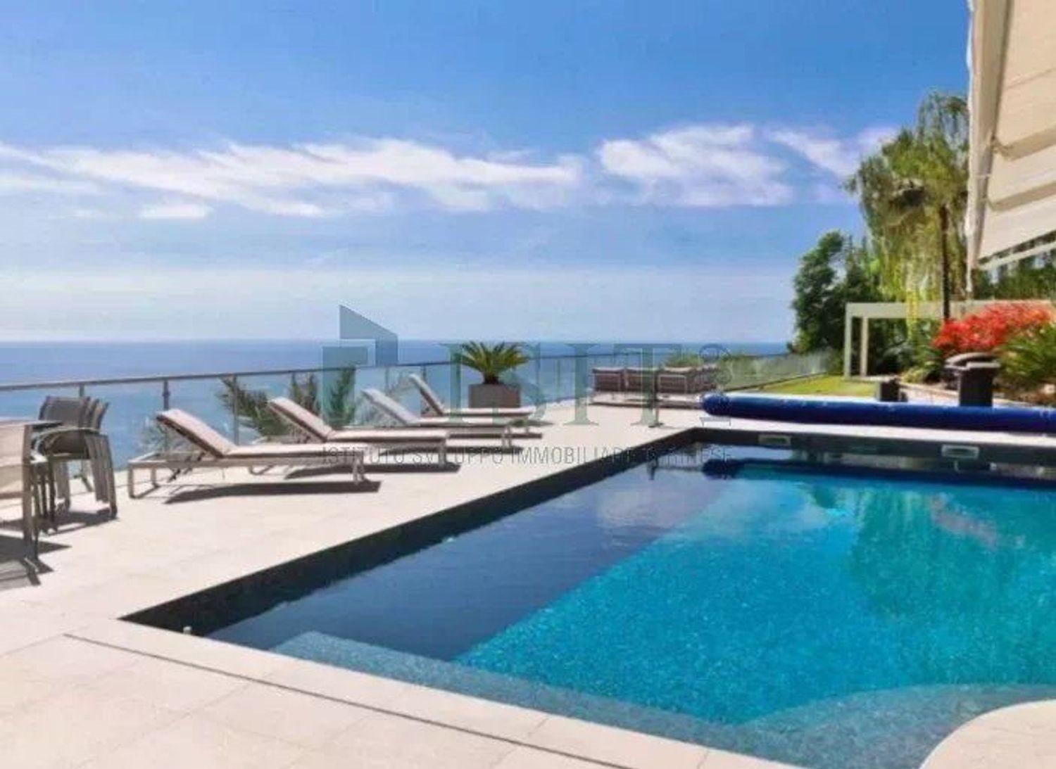Maison à vendre, 323m², Èze