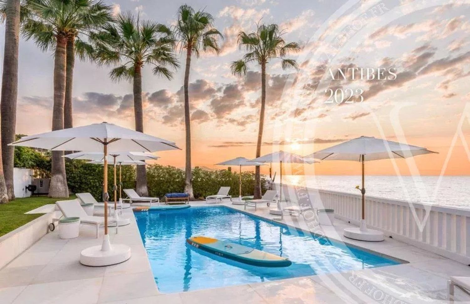 Maison à louer, 280m², Antibes