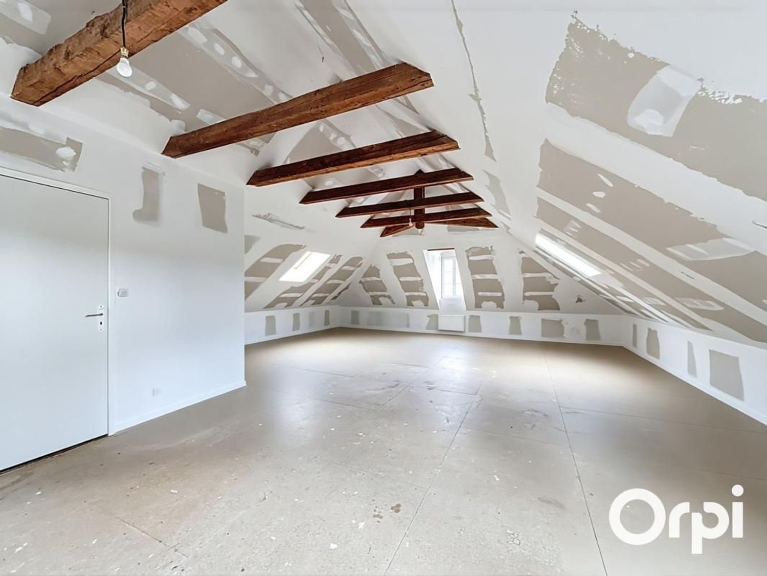 Maison à vendre, 170m², Chalinargues
