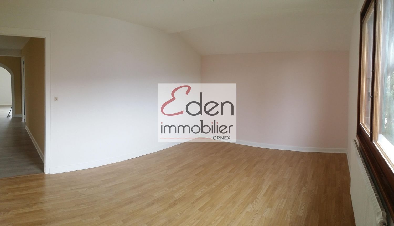 Appartement à louer, 95m², Saint-Genis-Pouilly