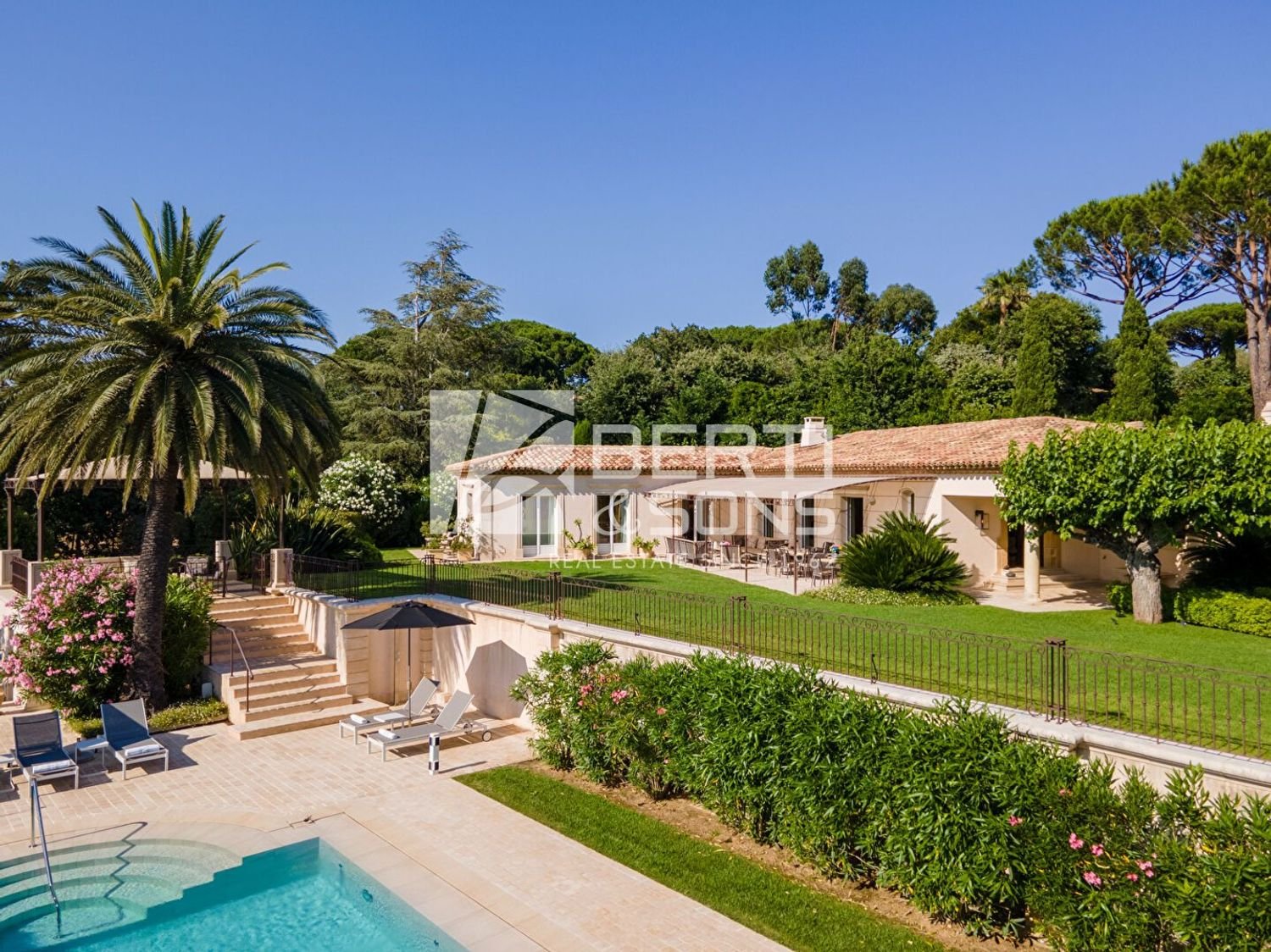 Maison à vendre, 388m², Saint-Tropez