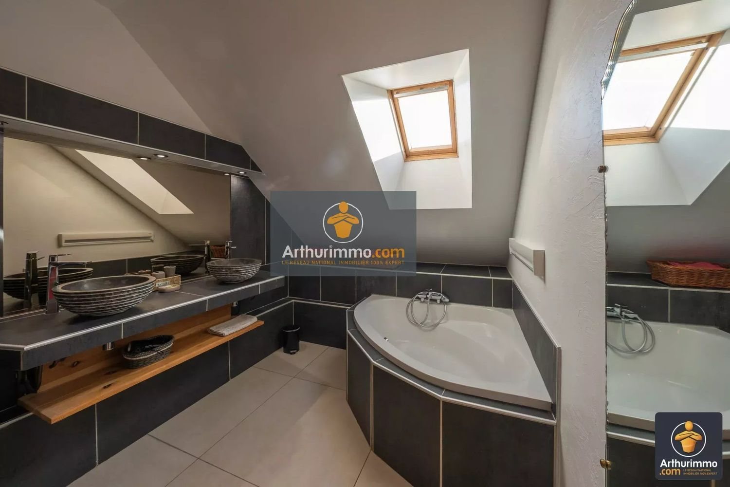 Maison à vendre, 546m², Eygliers