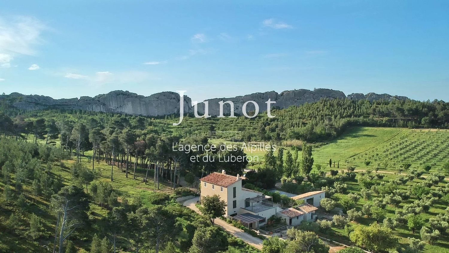 Maison à louer, 11m², Mouriès