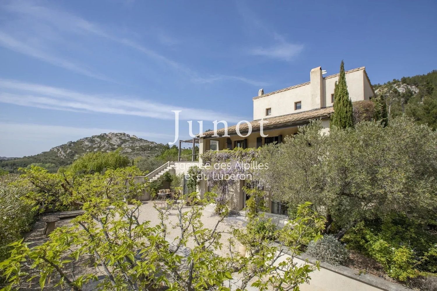 Maison à louer, 11m², Mouriès