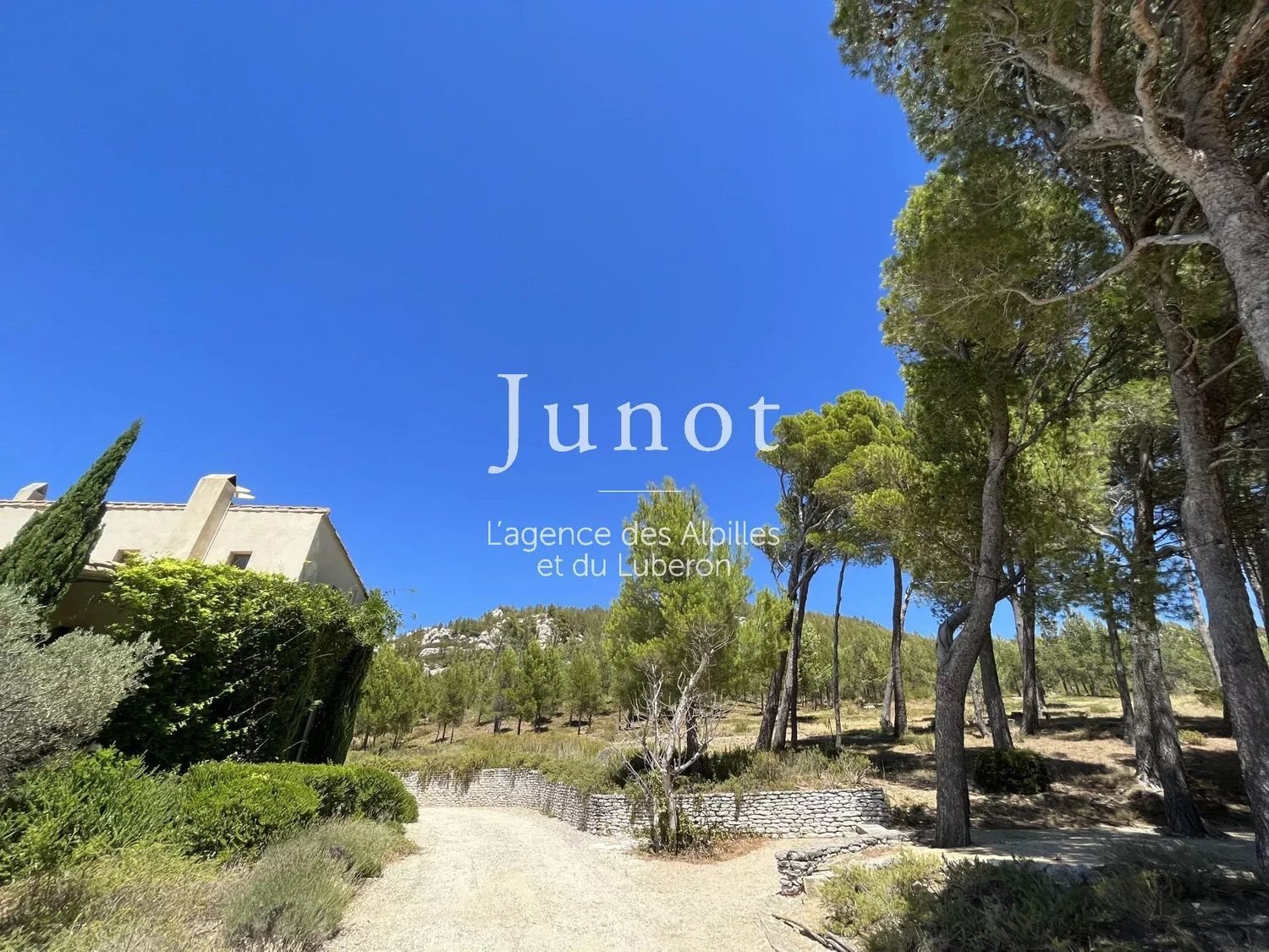 Maison à louer, 11m², Mouriès