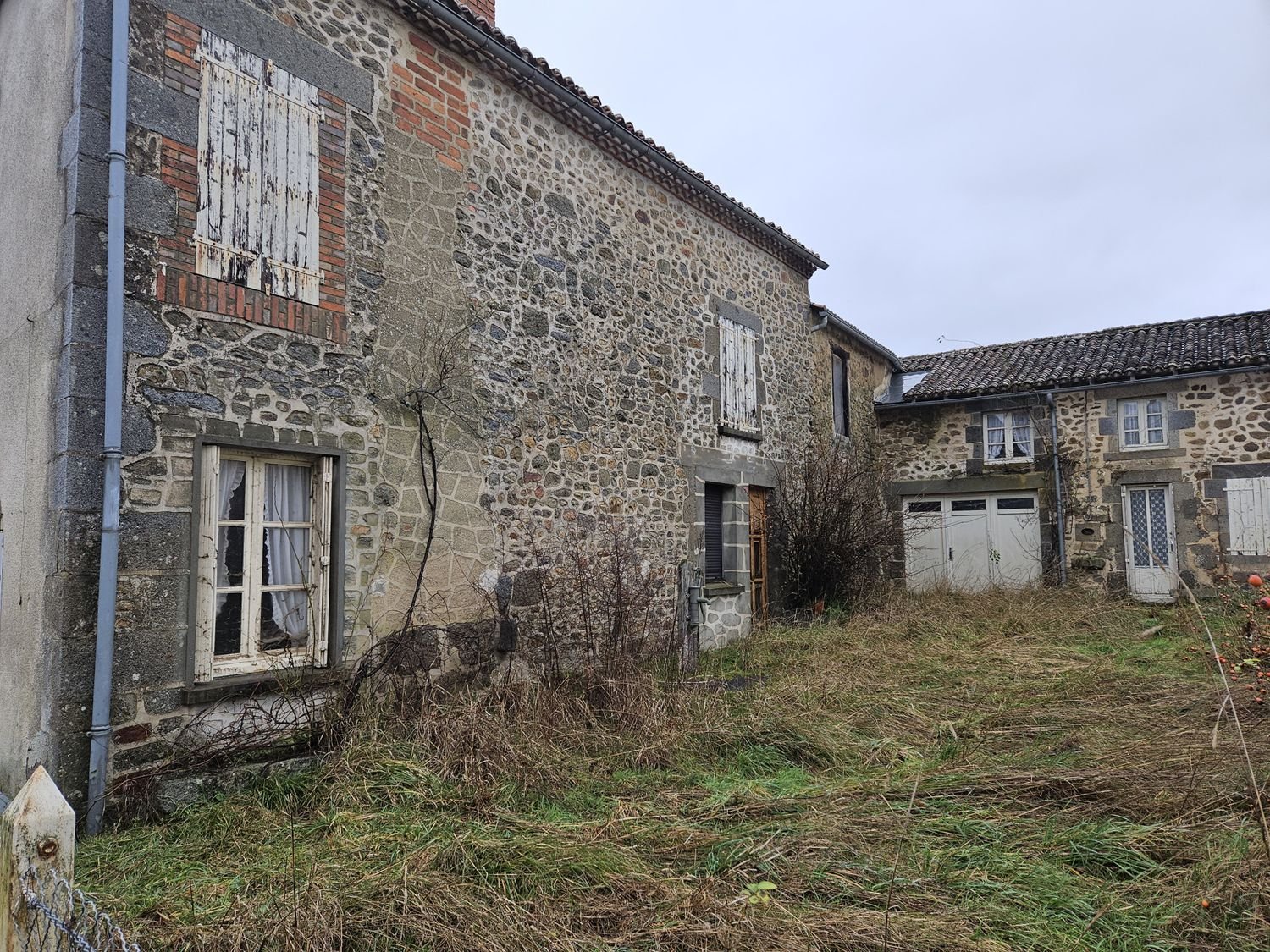 Maison à vendre, 150m², Thiat