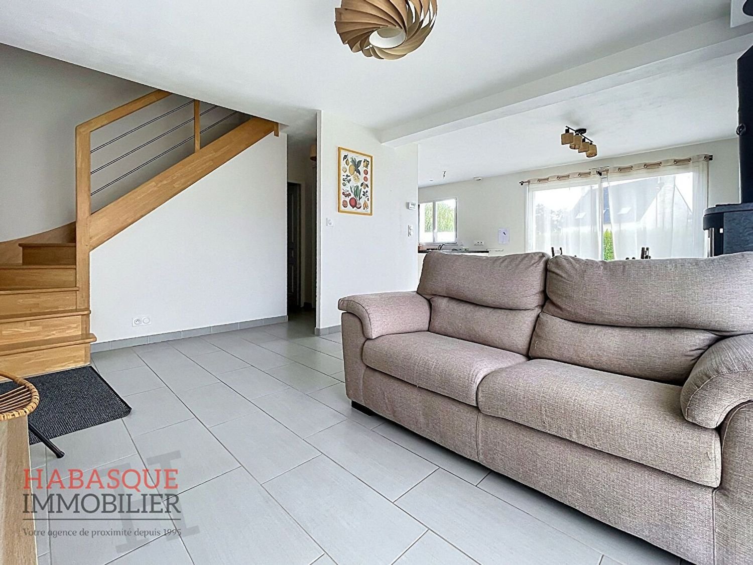 Maison à louer, 102m², Lanhouarneau