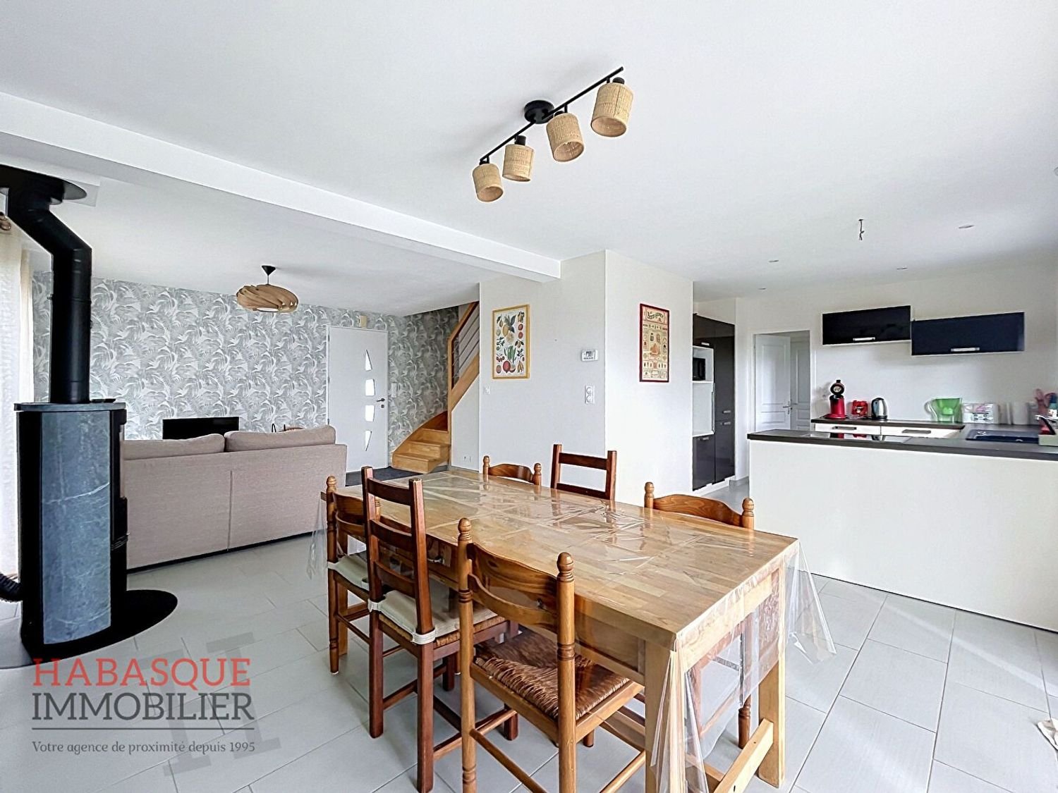 Maison à louer, 102m², Lanhouarneau