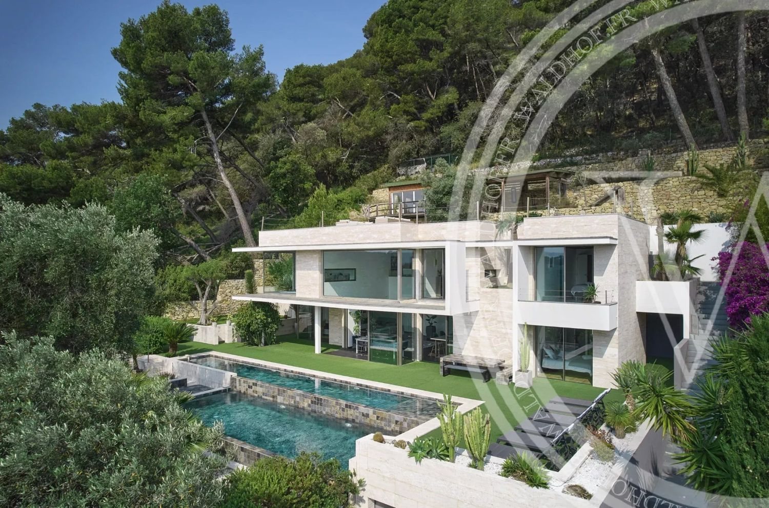 Maison à louer, 250m², Vallauris