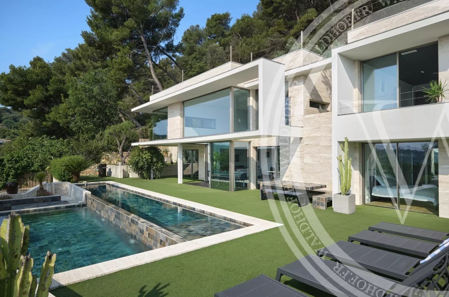 Maison à louer, 250m², Vallauris