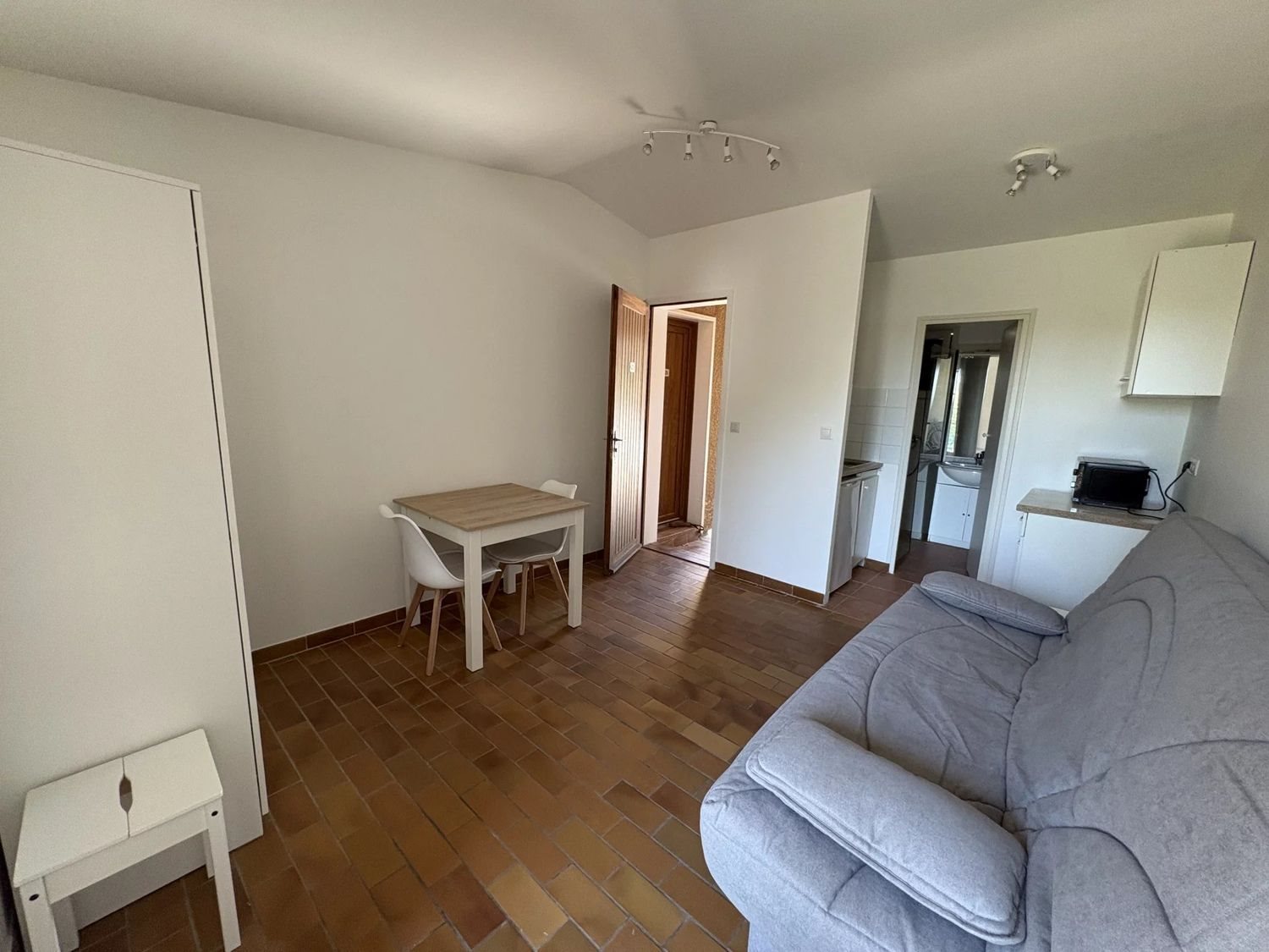 Appartement à louer, 18m², Nîmes