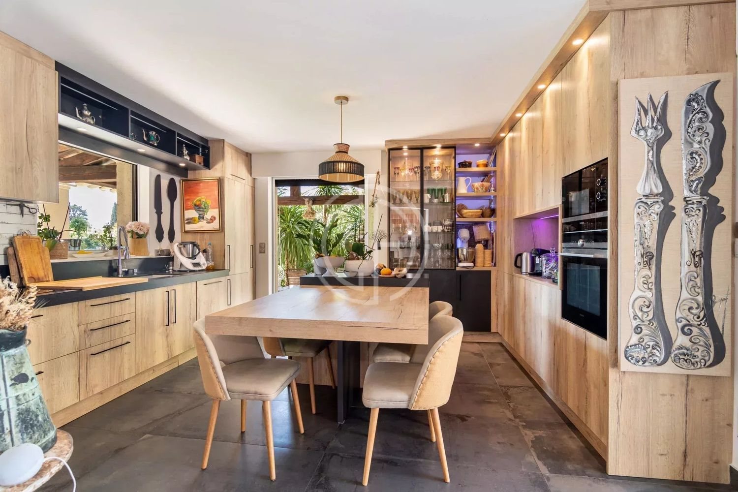 Maison à vendre, 240m², Grasse