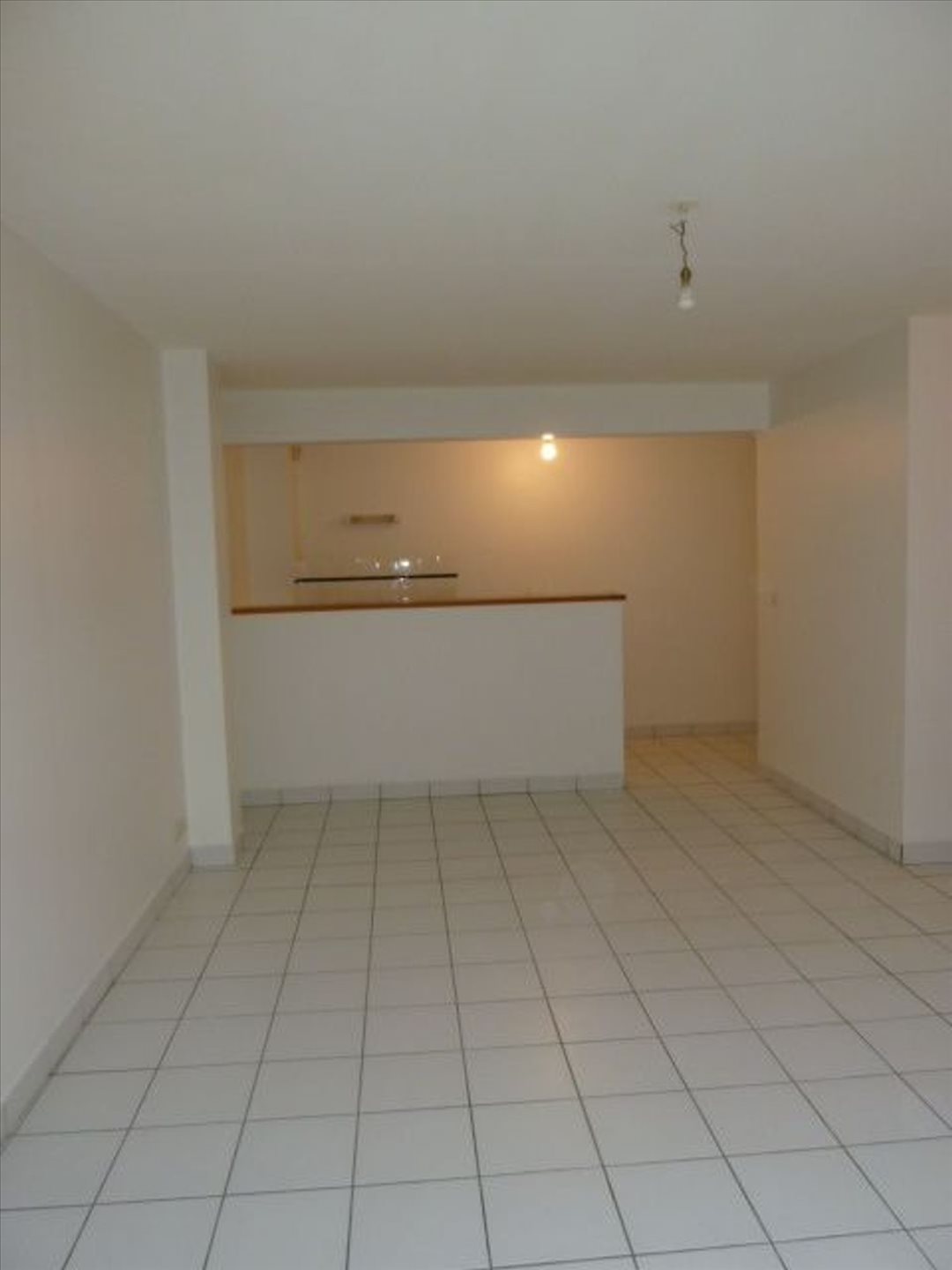Appartement à louer, 61m², Saintes