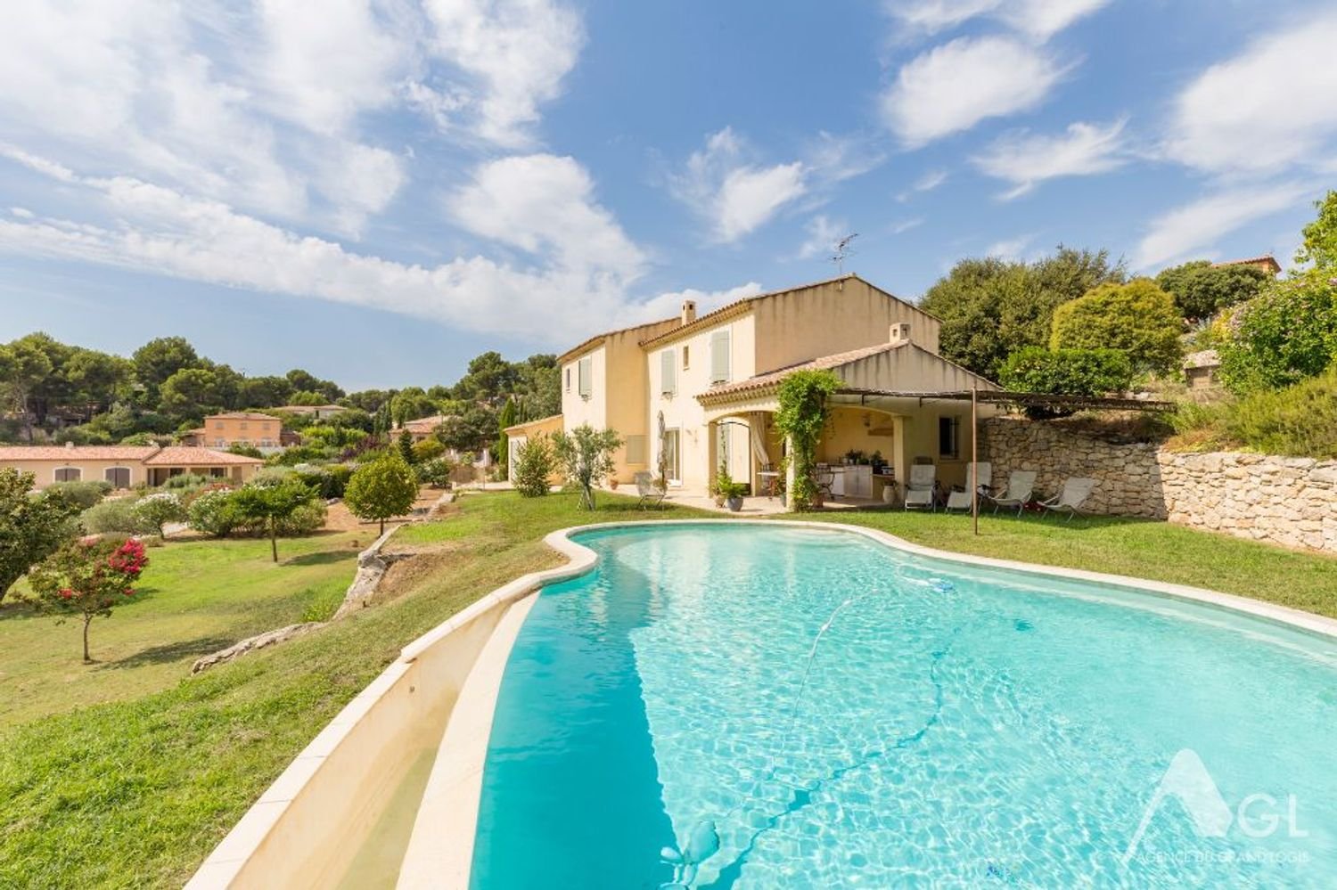 Maison à vendre, 210m², Ventabren