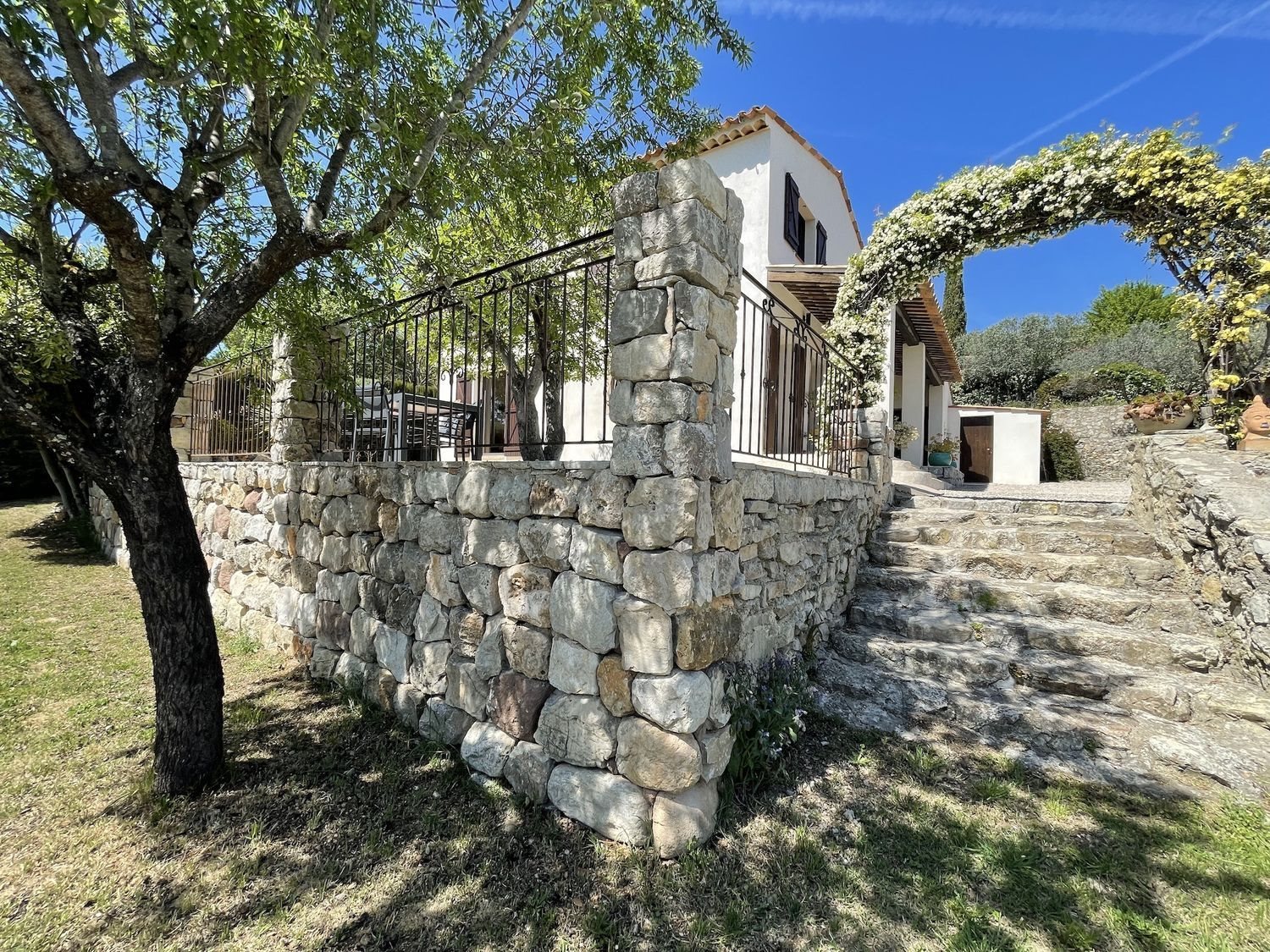 Maison à vendre, 160m², Figanières