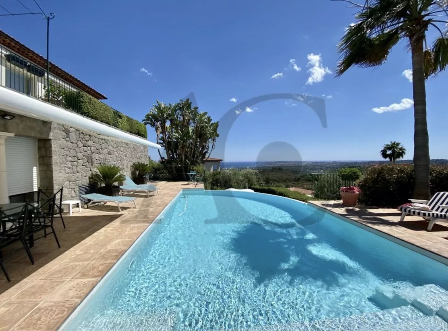 Maison à vendre, 395m², Villeneuve-Loubet