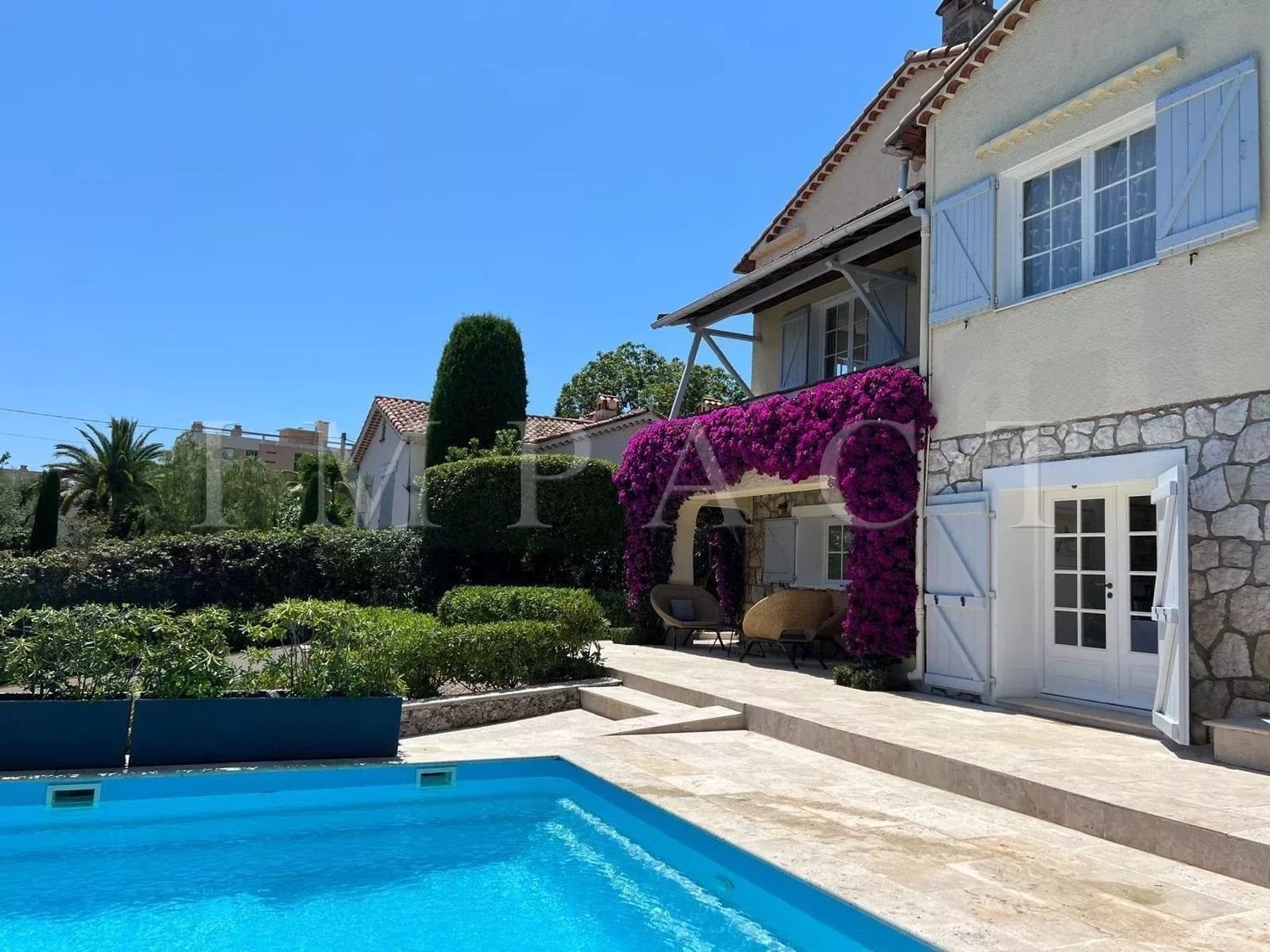 Maison à louer, 170m², Antibes