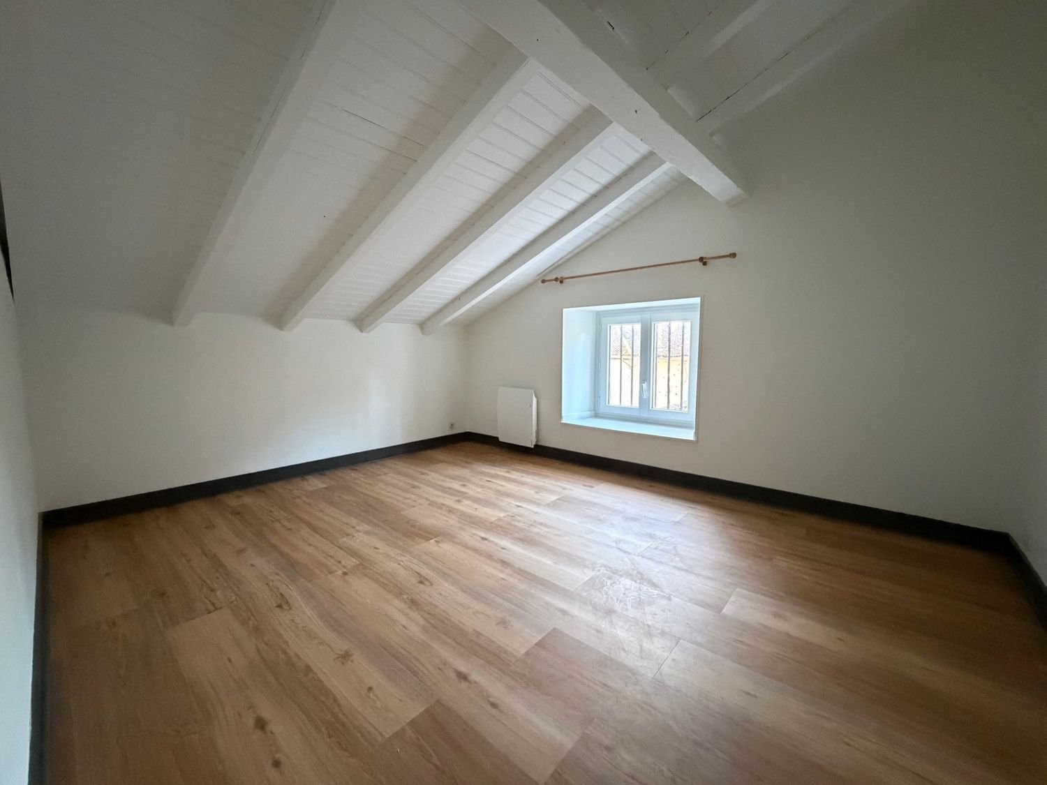 Appartement à louer, 58m², Saint-Léonard-de-Noblat