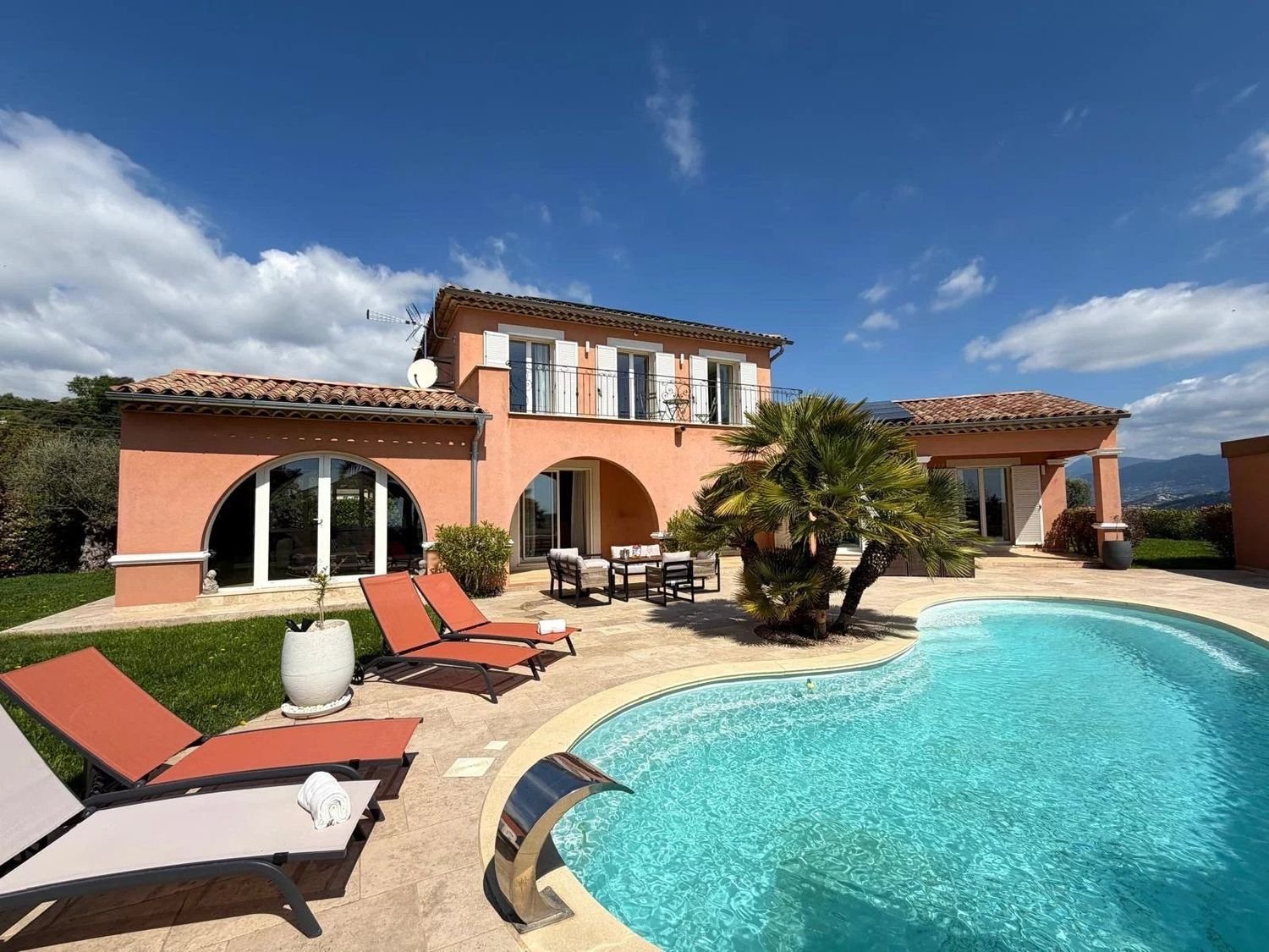 Maison à vendre, 160m², Saint-Laurent-du-Var