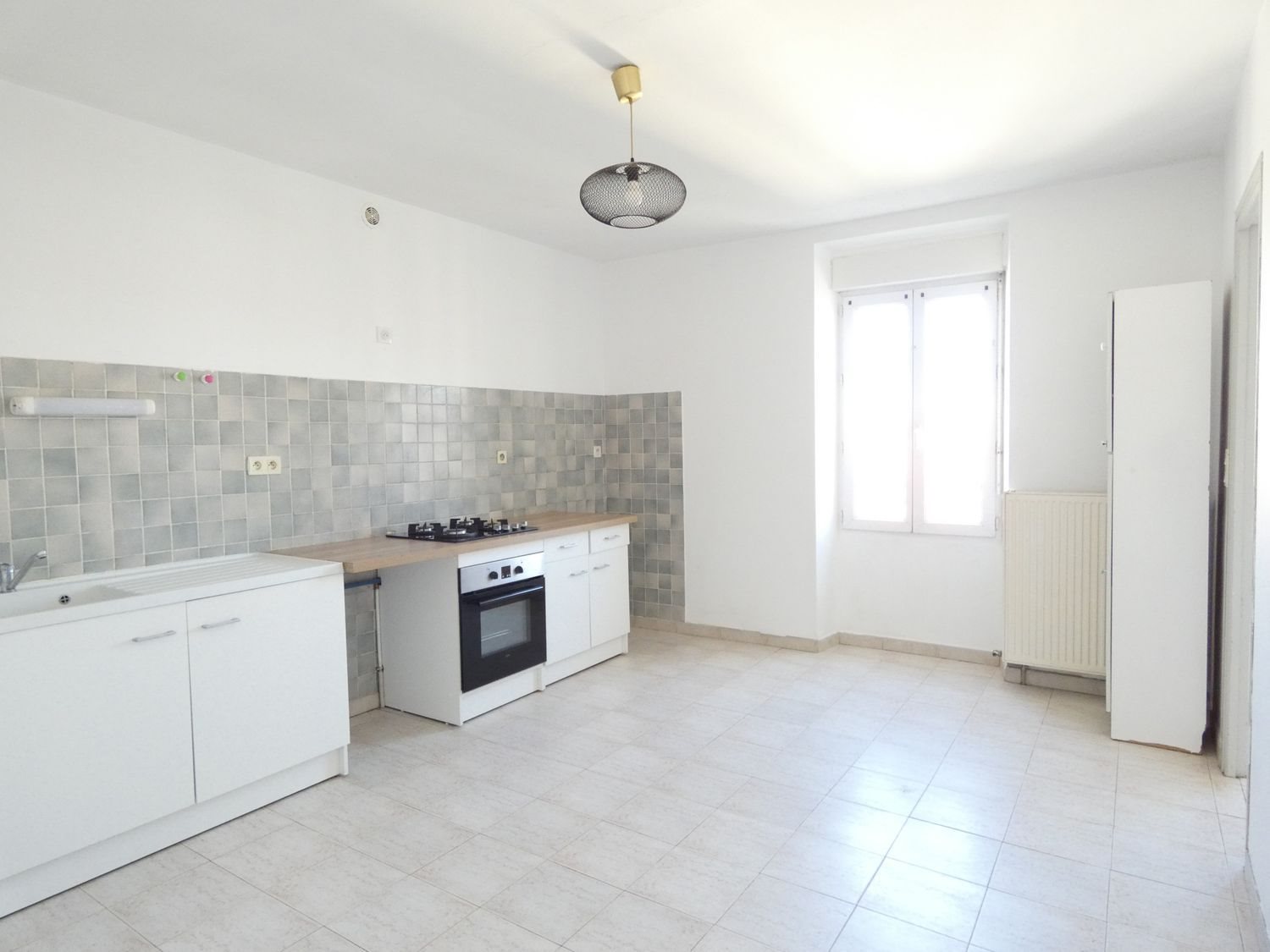 Appartement à louer, 99m², Alès