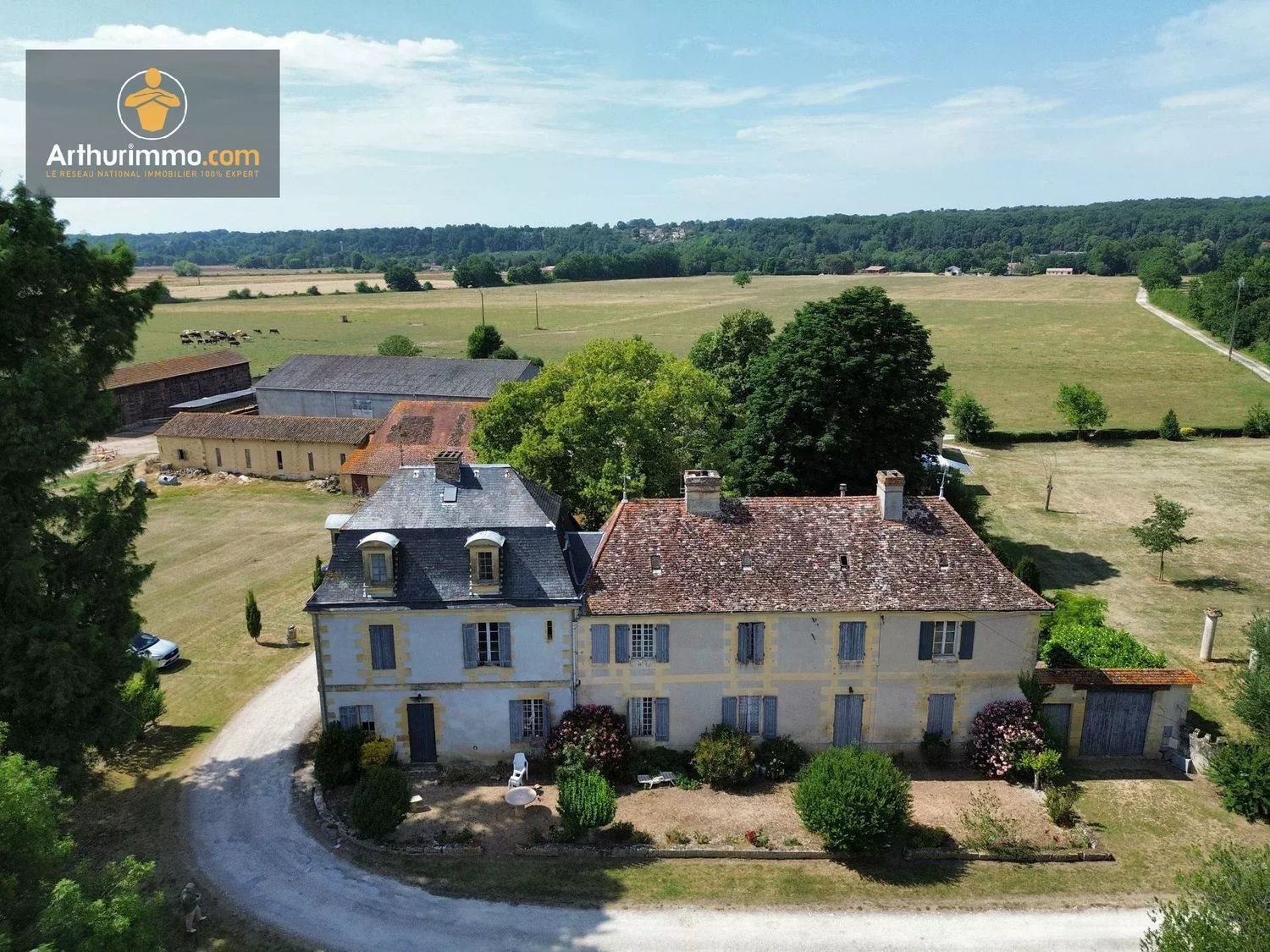 Maison à vendre, 340m², Cours-de-Pile