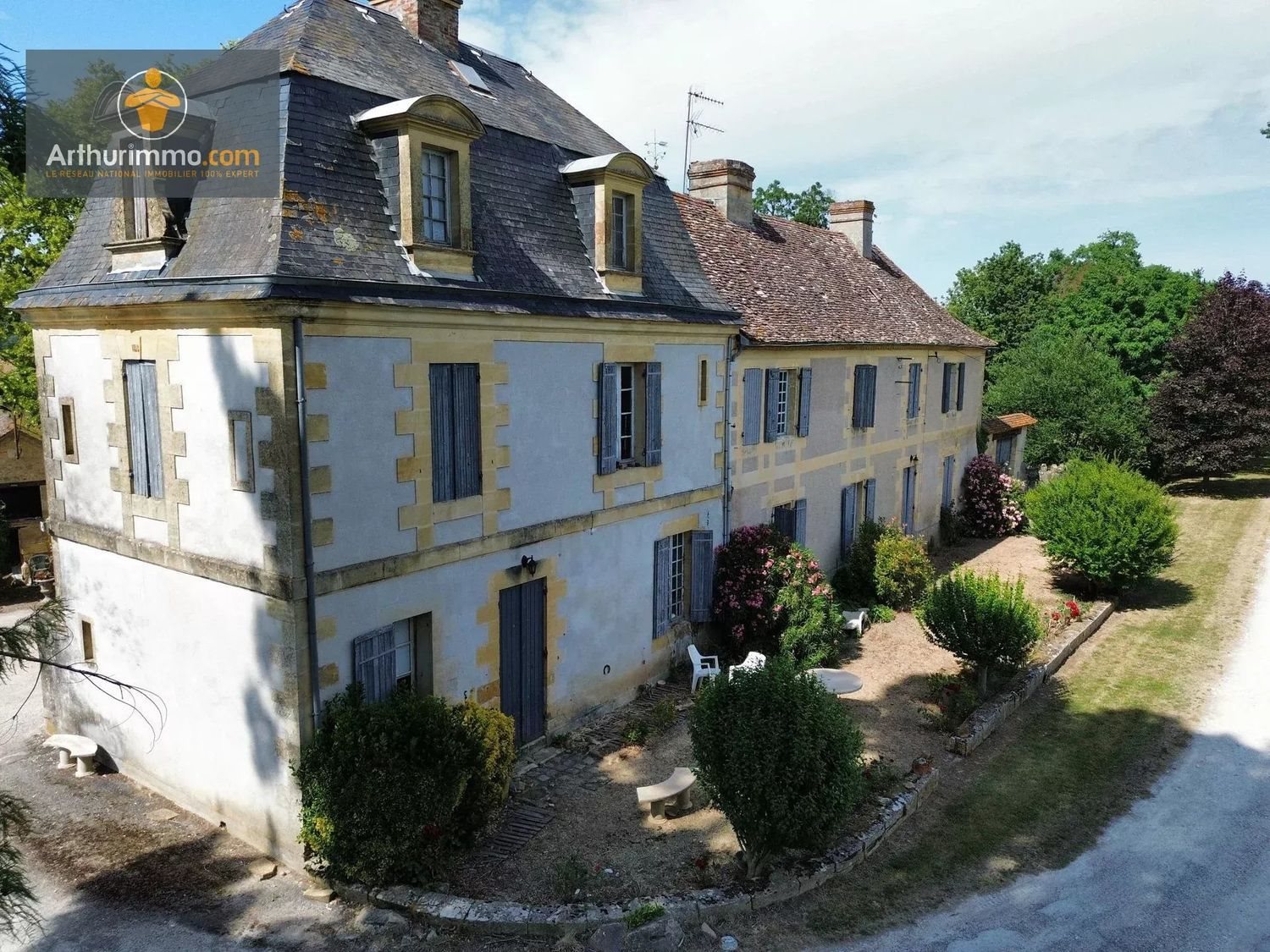 Maison à vendre, 340m², Cours-de-Pile
