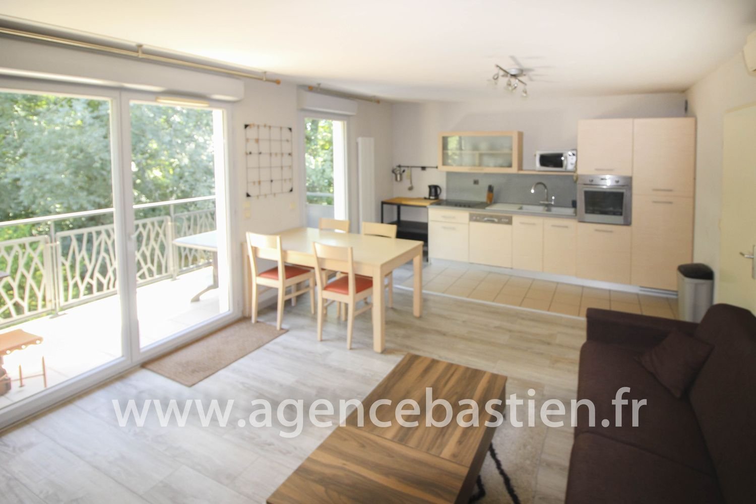 Appartement à louer, 70m², Divonne-les-Bains