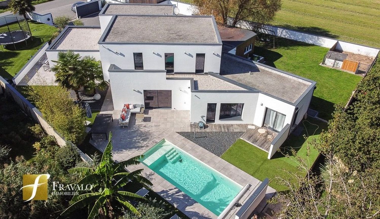 Maison à vendre, 216m², Plescop