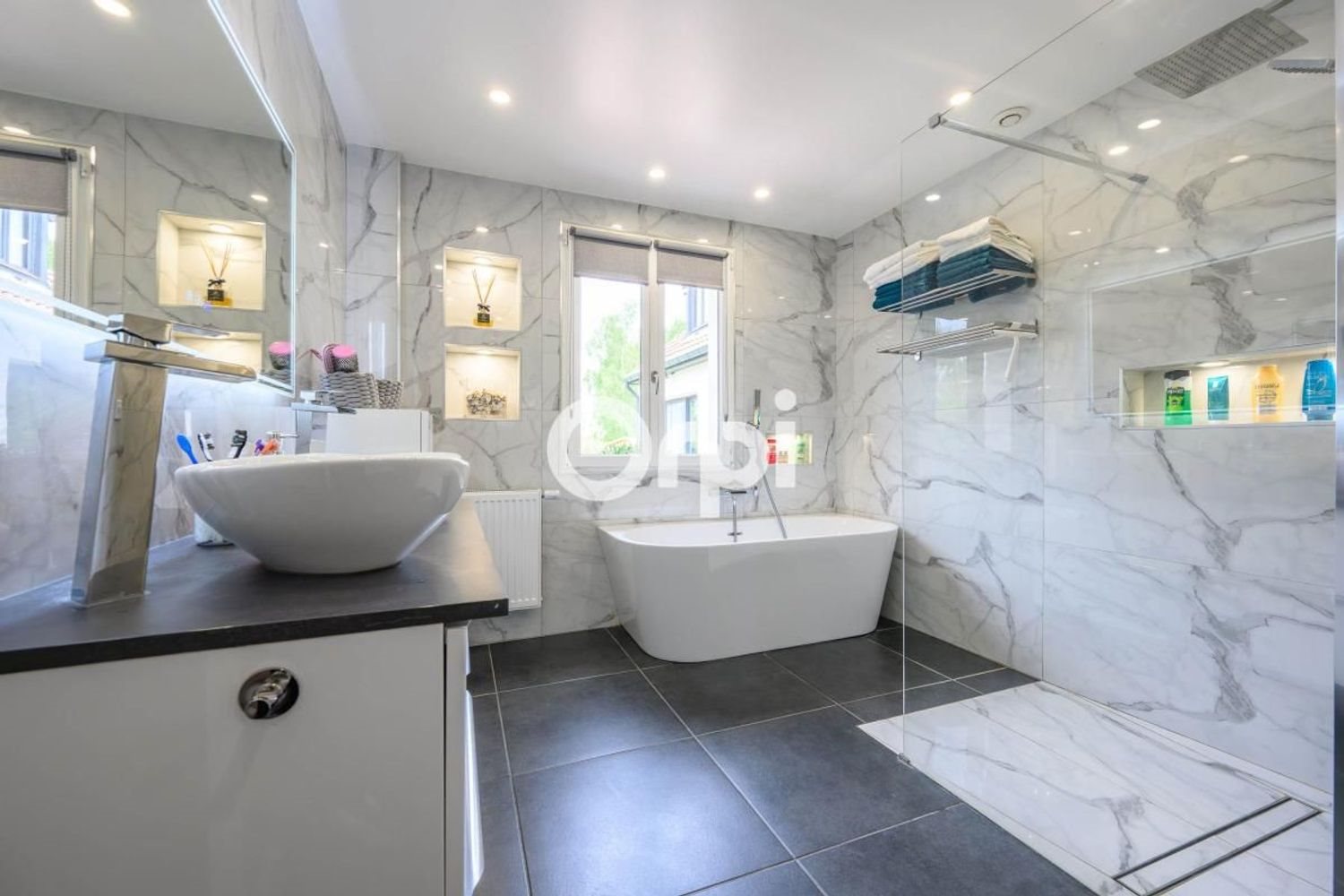 Maison à vendre, 181m², Crespin