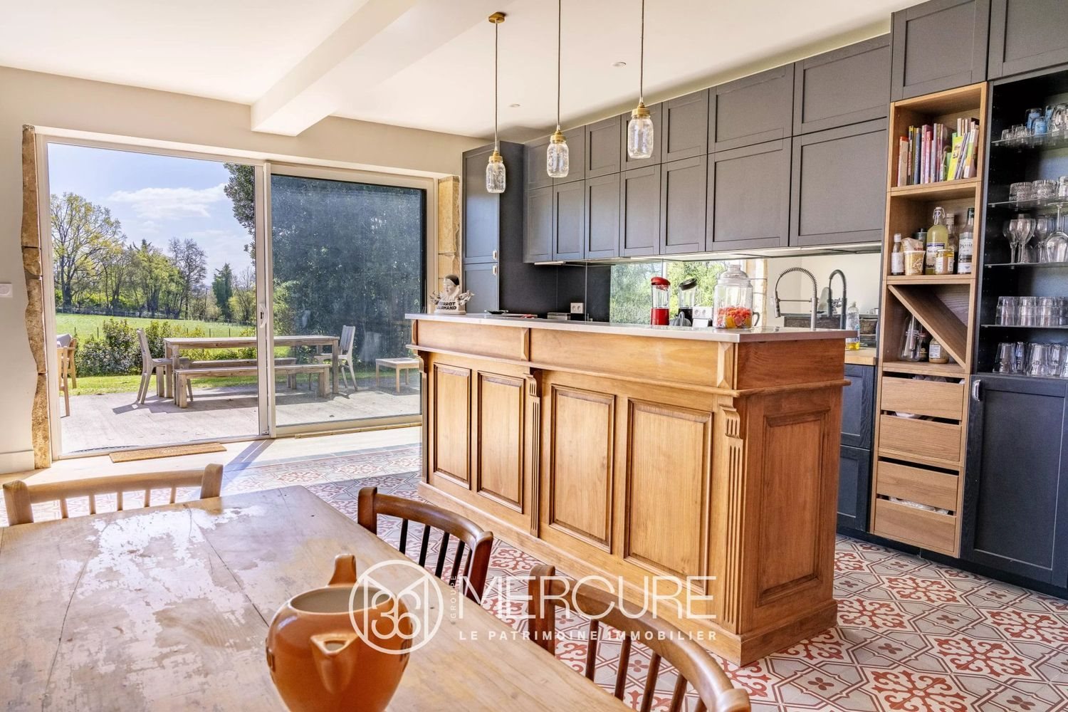 Maison à vendre, 326m², Perrex