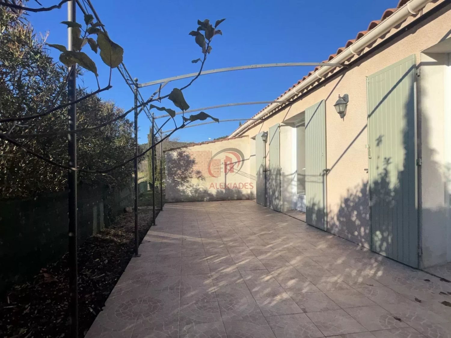 Maison à louer, 111m², Signes