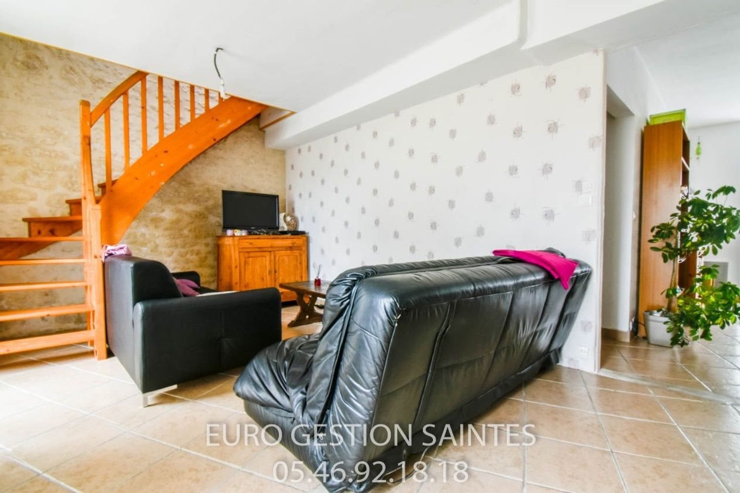 Maison à louer, 125m², Saintes
