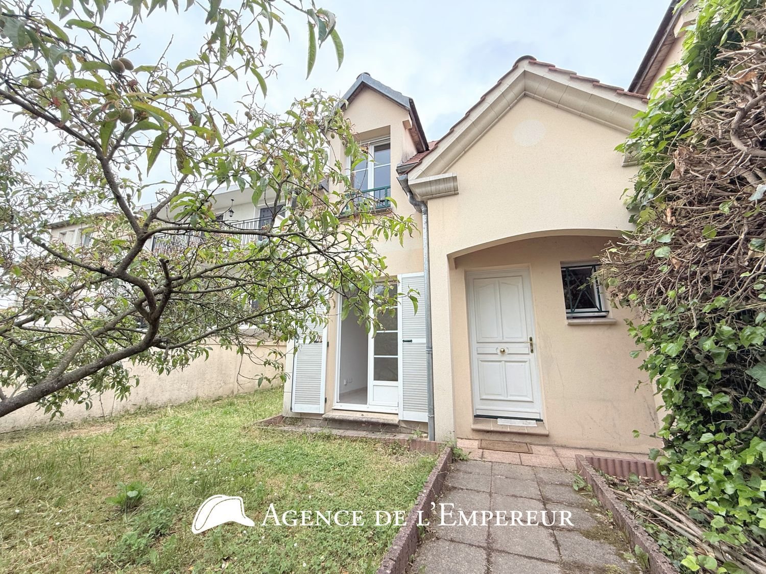 Maison à louer, 84m², Nanterre
