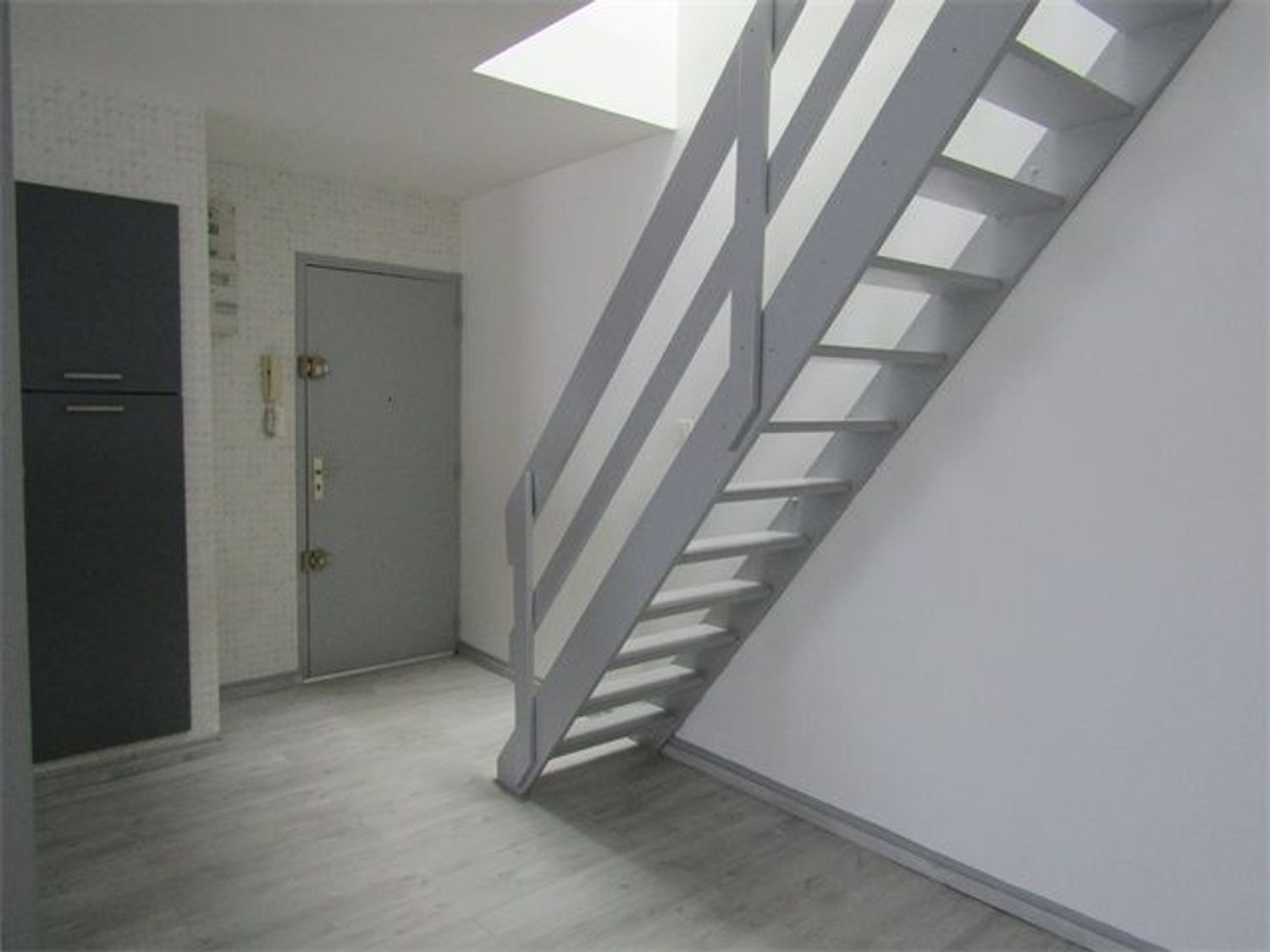 Appartement à louer, 75m², Charmes