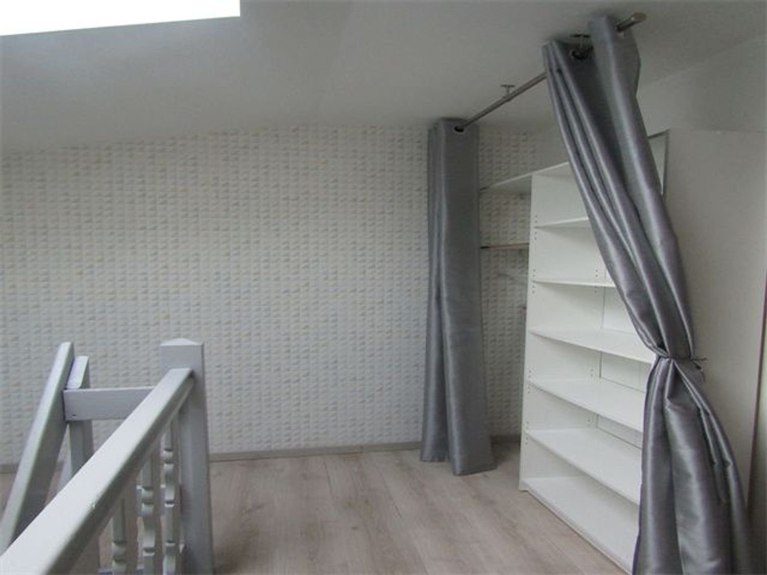Appartement à louer, 75m², Charmes