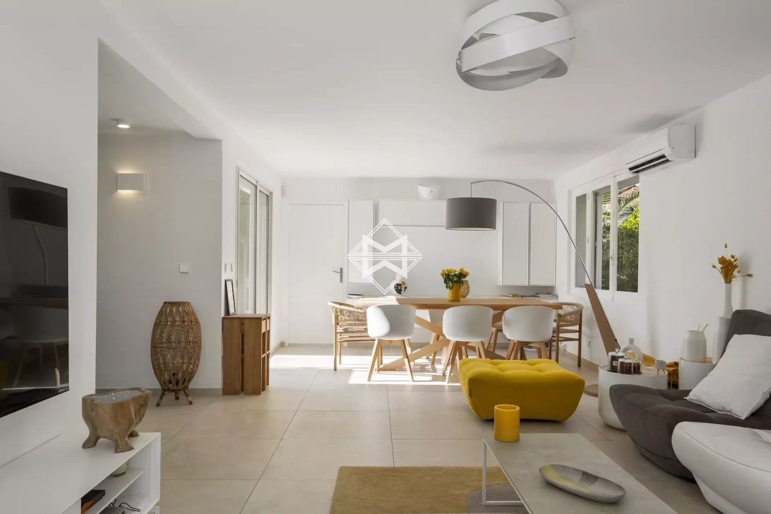 Maison à louer, 11m², Saint-Tropez