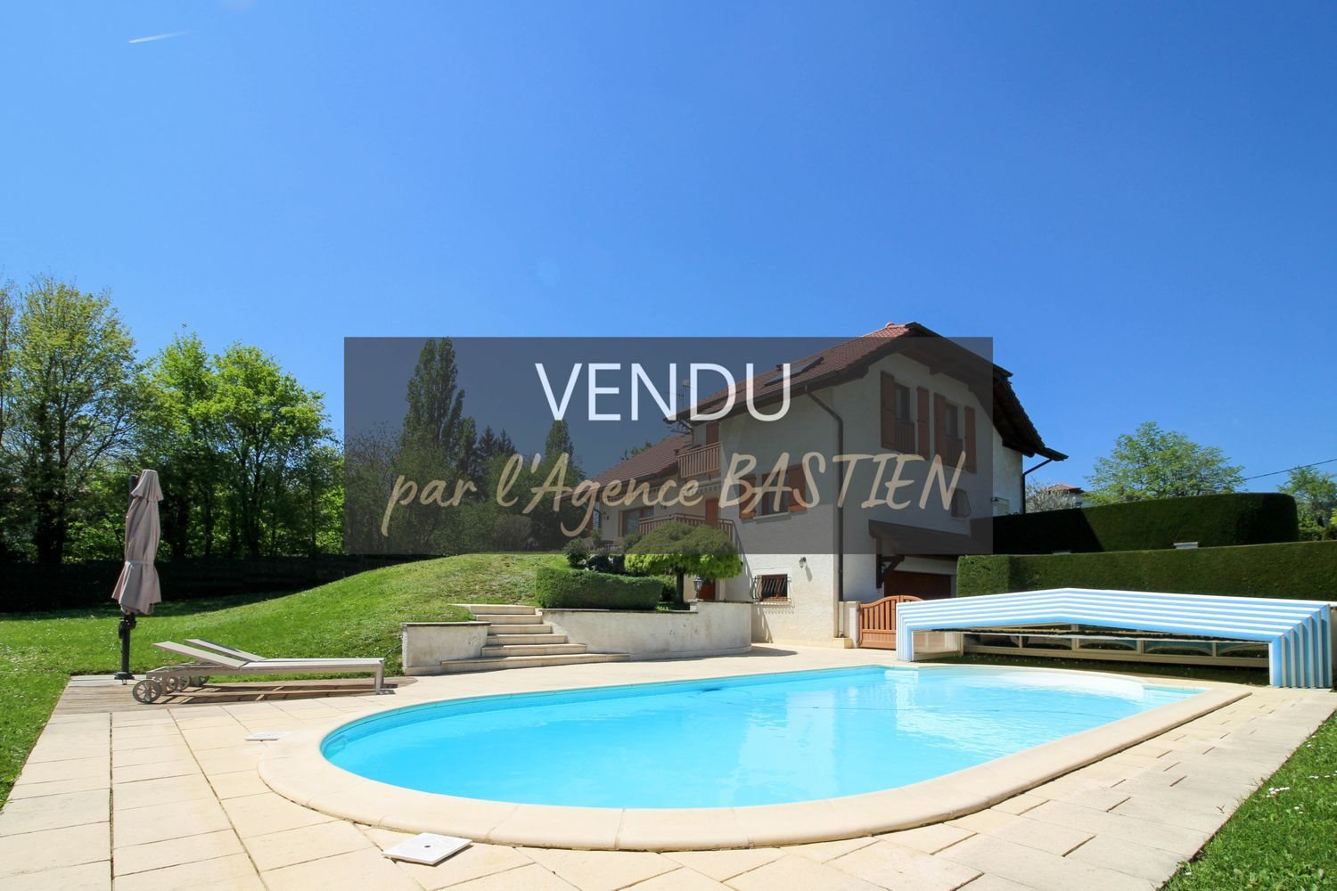 Maison à vendre, 182m², Cessy