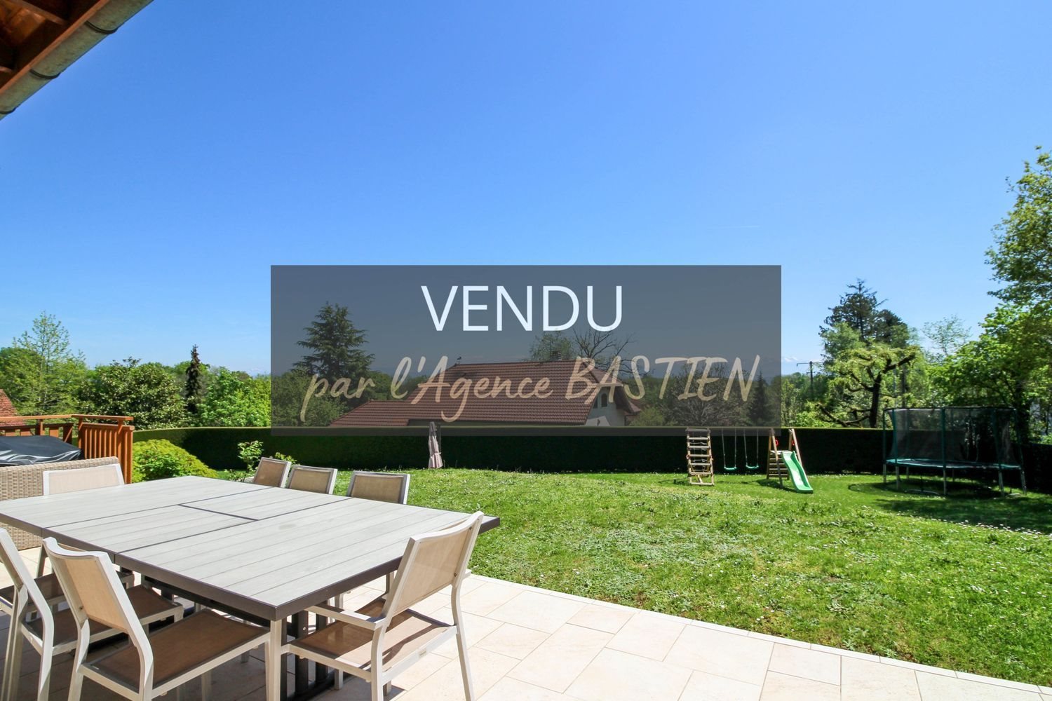 Maison à vendre, 182m², Cessy
