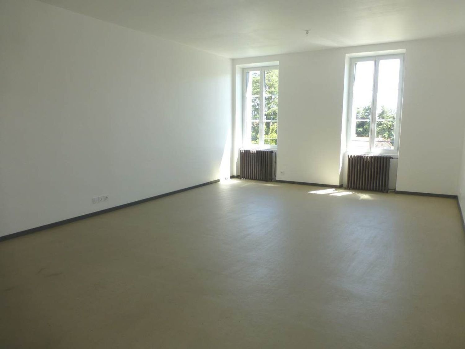 Appartement à louer, 92m², Aubenas