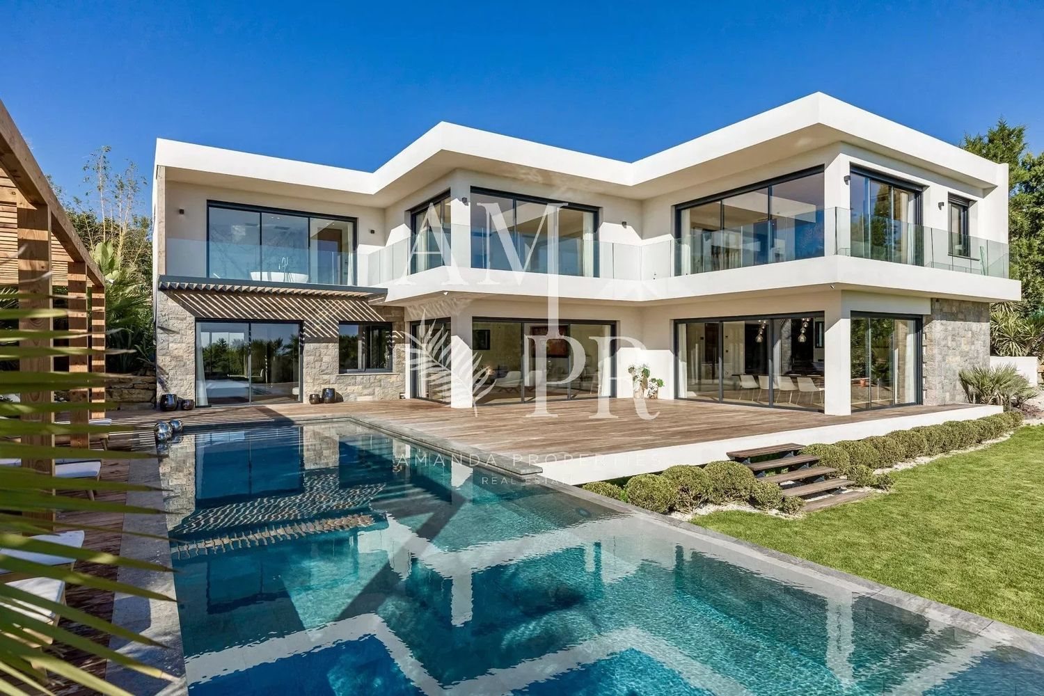 Maison à louer, 552m², Mougins