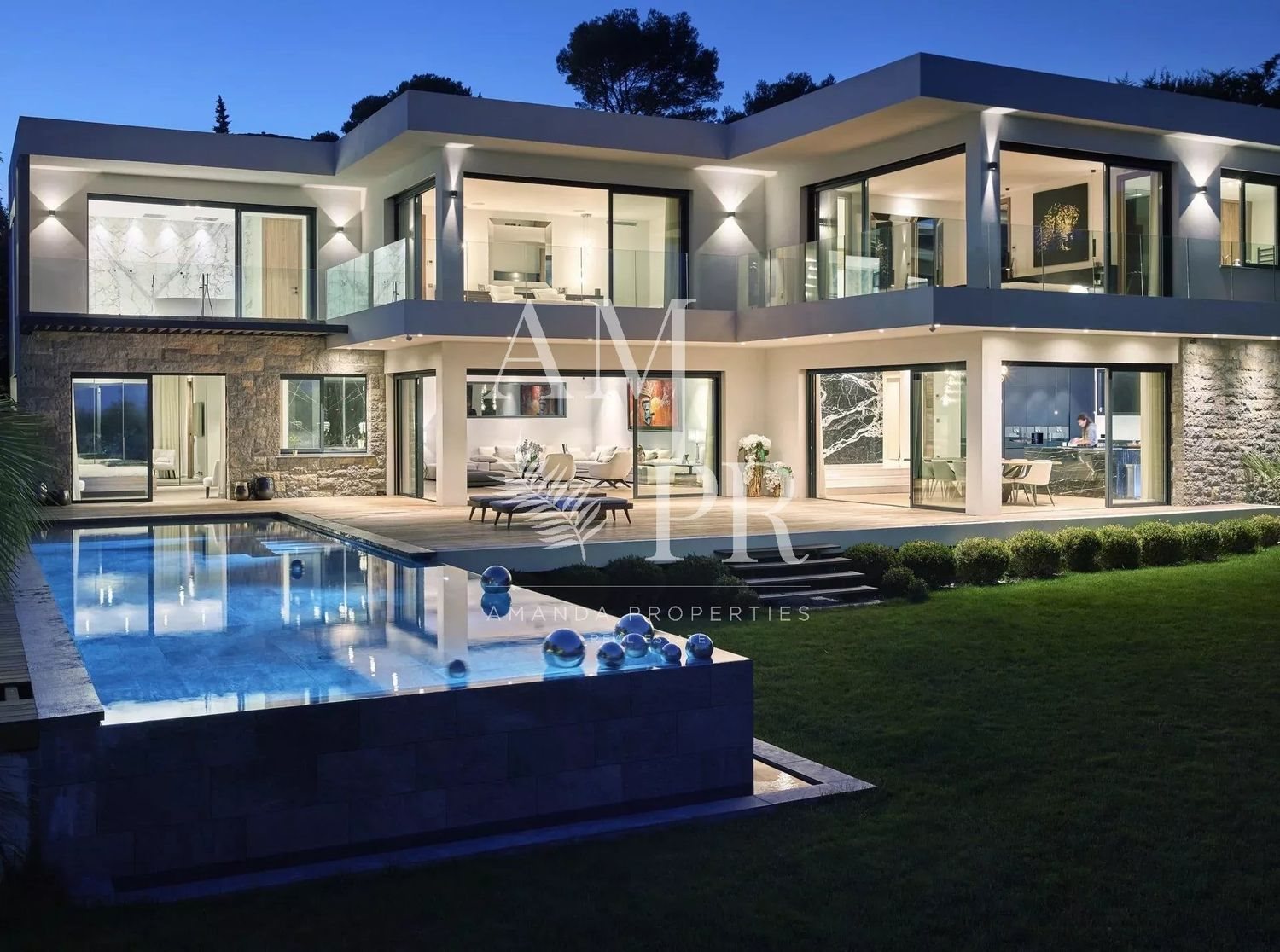 Maison à louer, 552m², Mougins