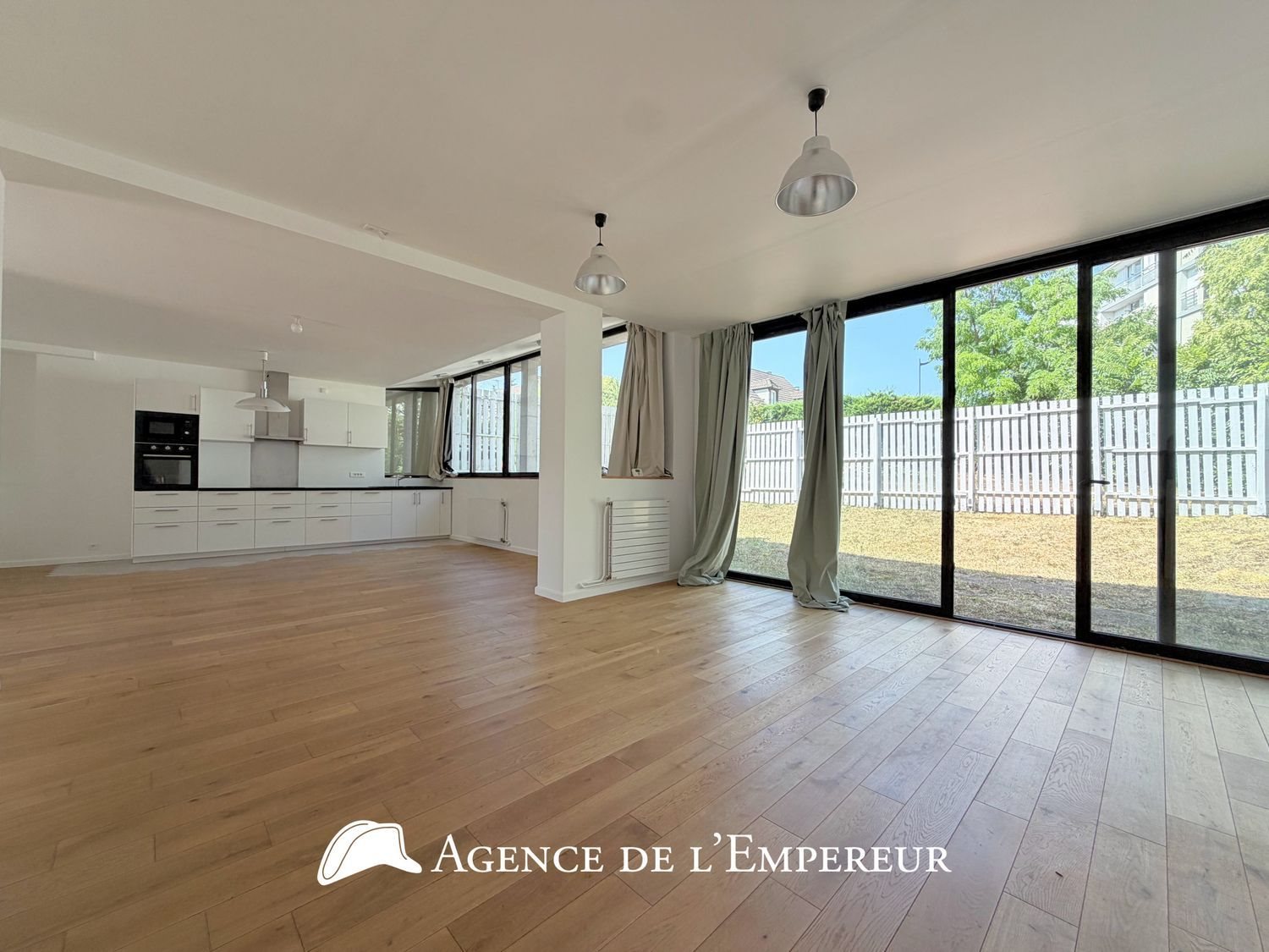 Maison à louer, 122m², Nanterre