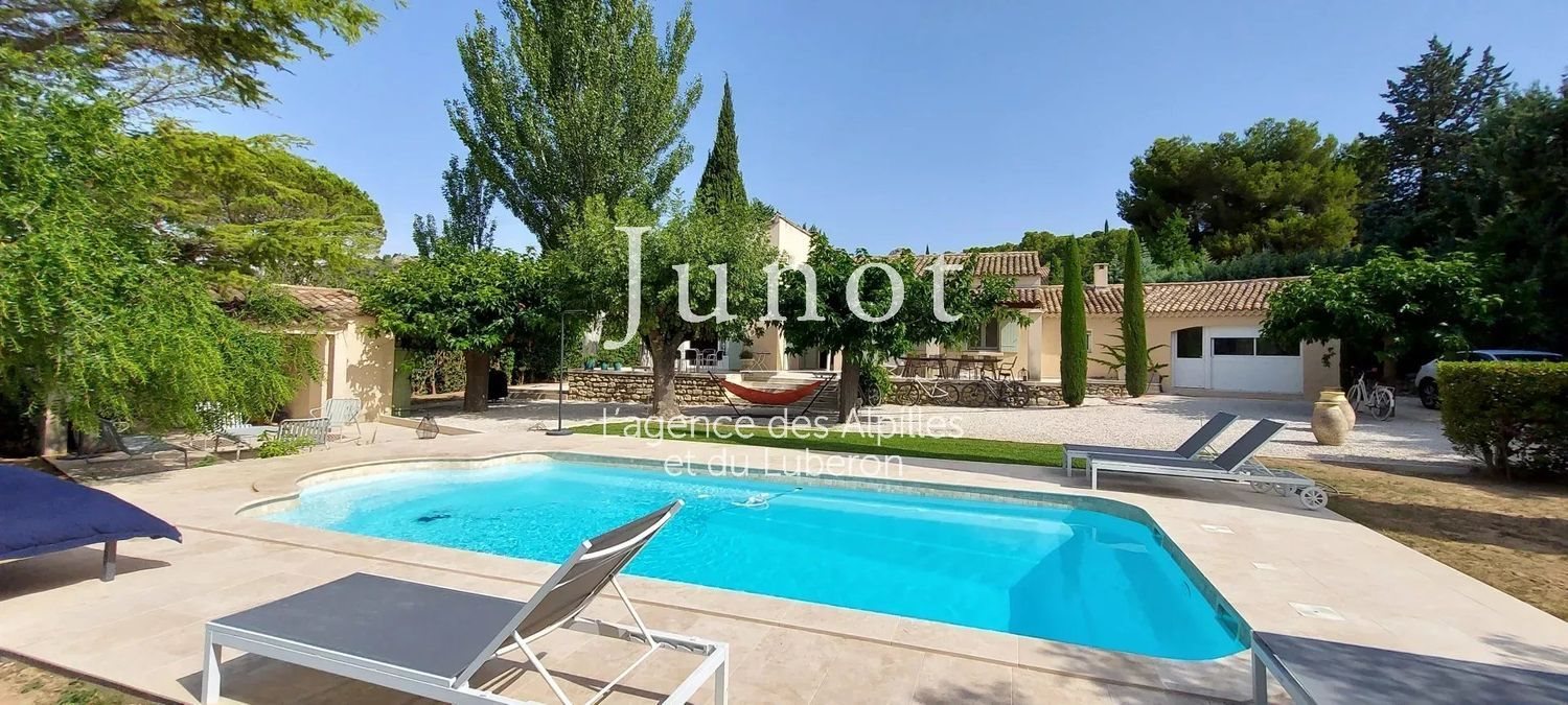 Maison à louer, 200m², Maussane-les-Alpilles