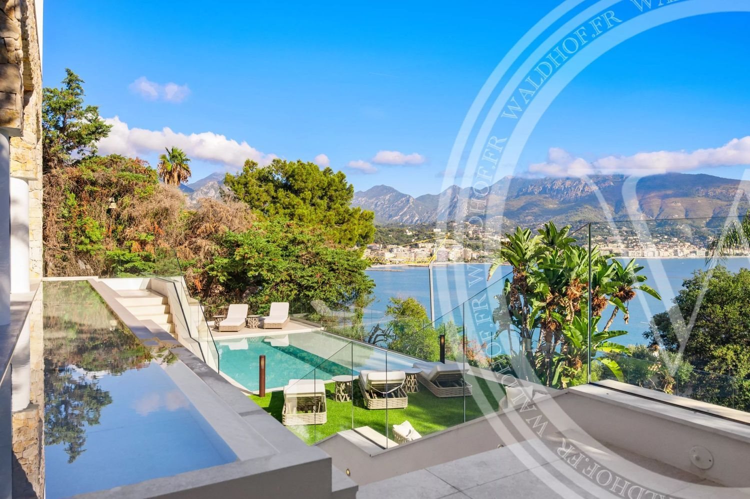 Maison à louer, 292m², Roquebrune-Cap-Martin